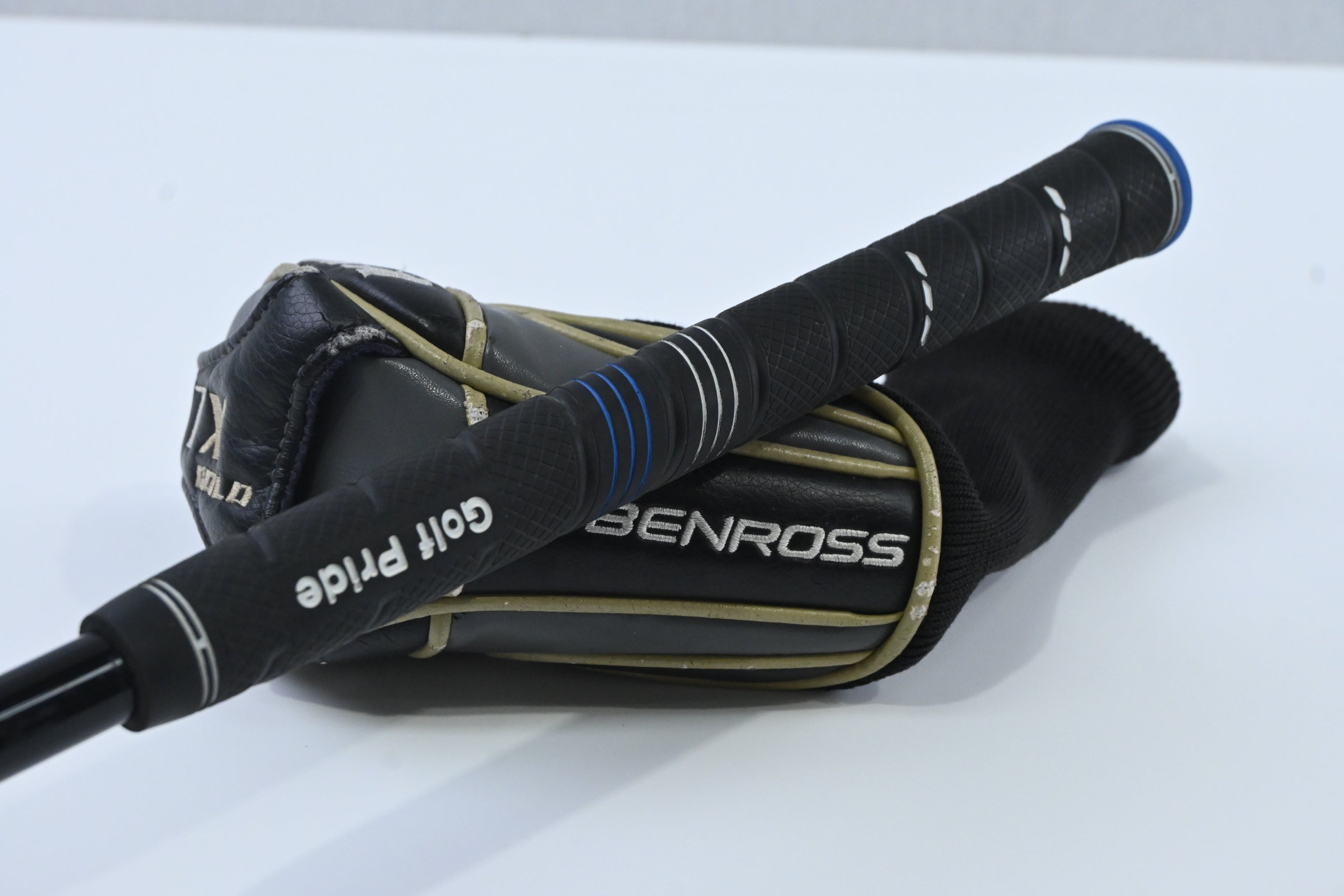 Benross HTX Gold #5 Hybrid / 27 Degree / Senior Flex Kuro Kage Black 70 Shaft