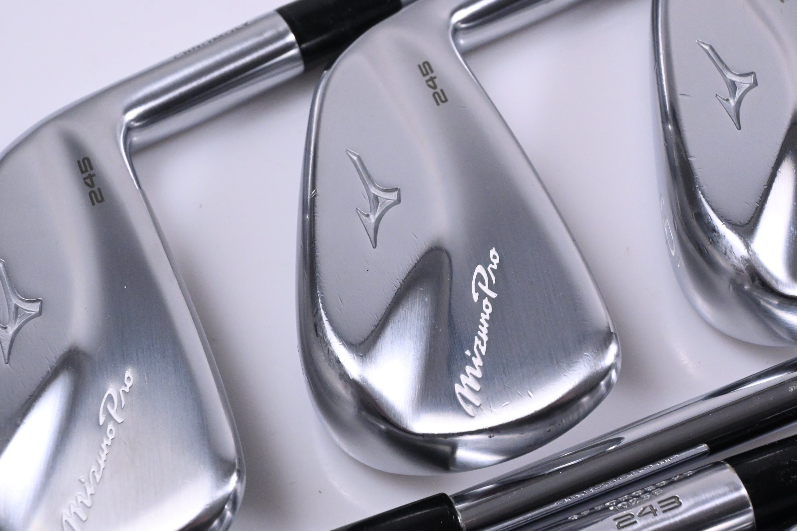 Mizuno Pro 245/243 Irons / 4-PW / X-Flex Dynamic Gold X100 Shafts