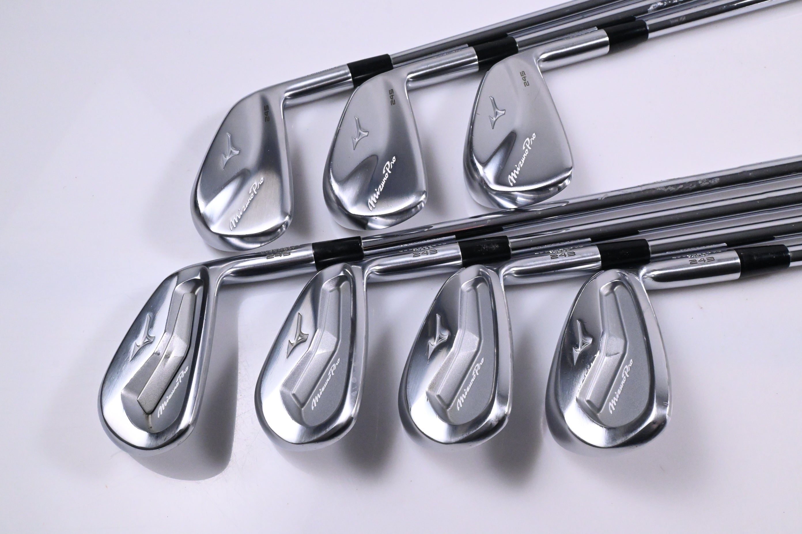 Mizuno Pro 245/243 Irons / 4-PW / X-Flex Dynamic Gold X100 Shafts