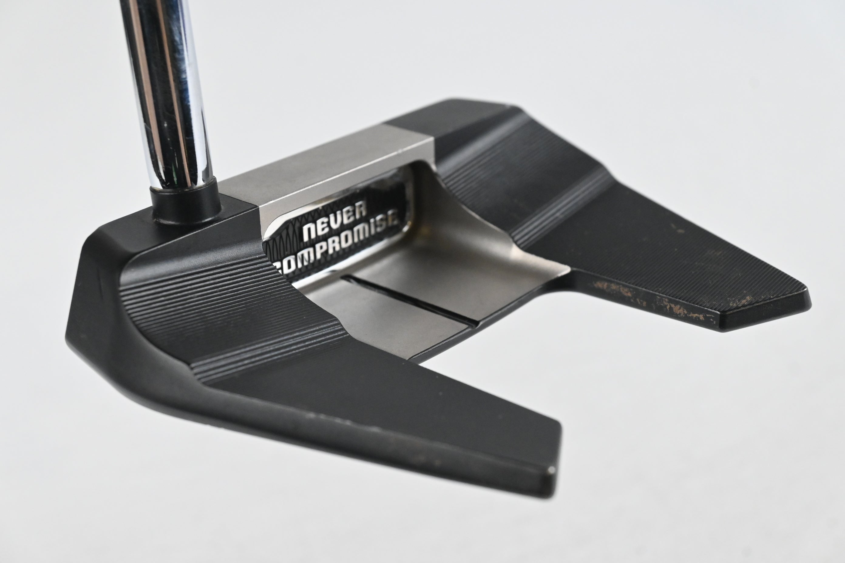 Never Compromise Reserve 4 Putter / 34 Inch