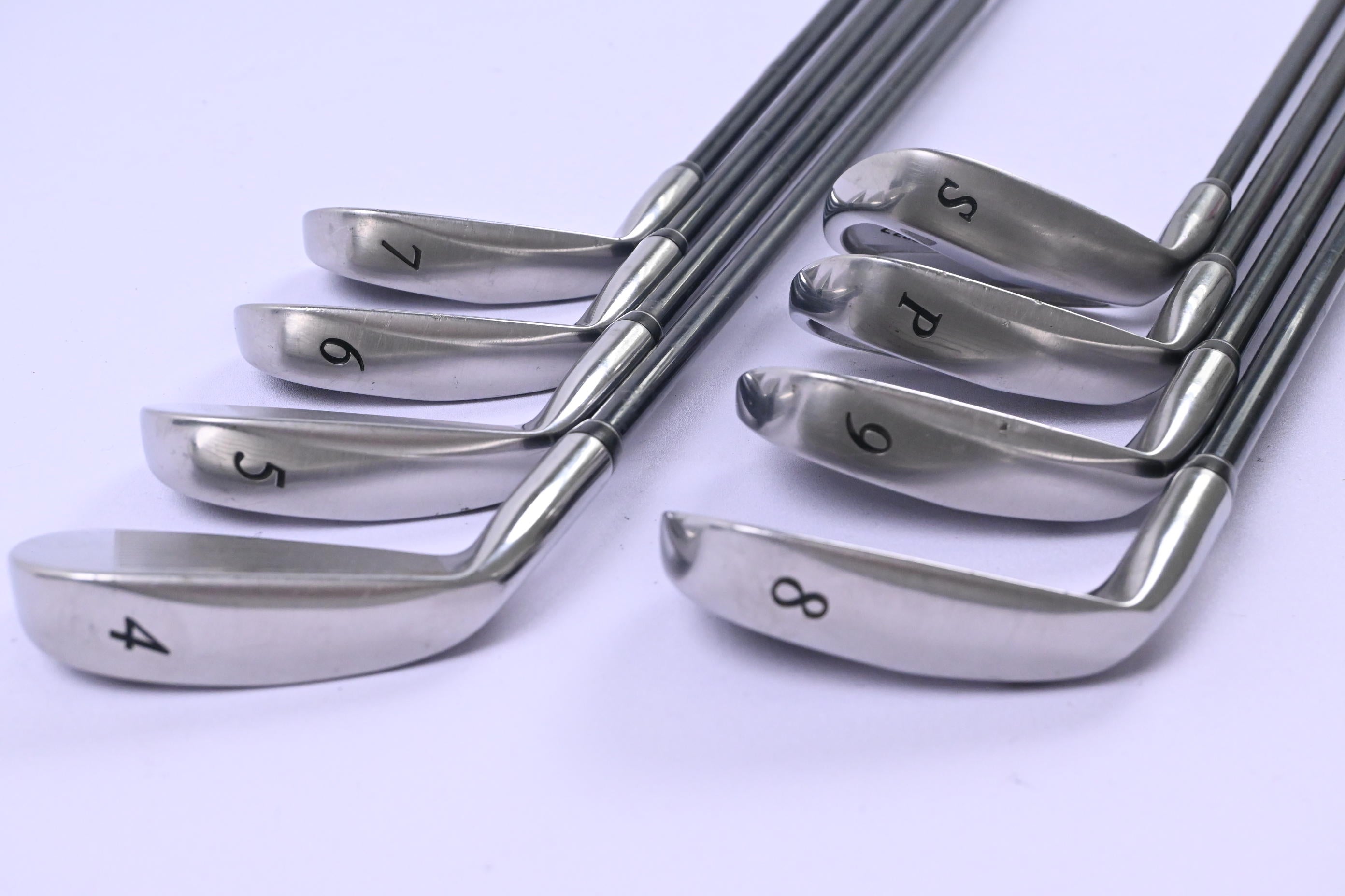 Yonex Cyberstar C280 Irons / 4-PW+SW / Senior Flex Yonex Cyberstar 60 Shafts