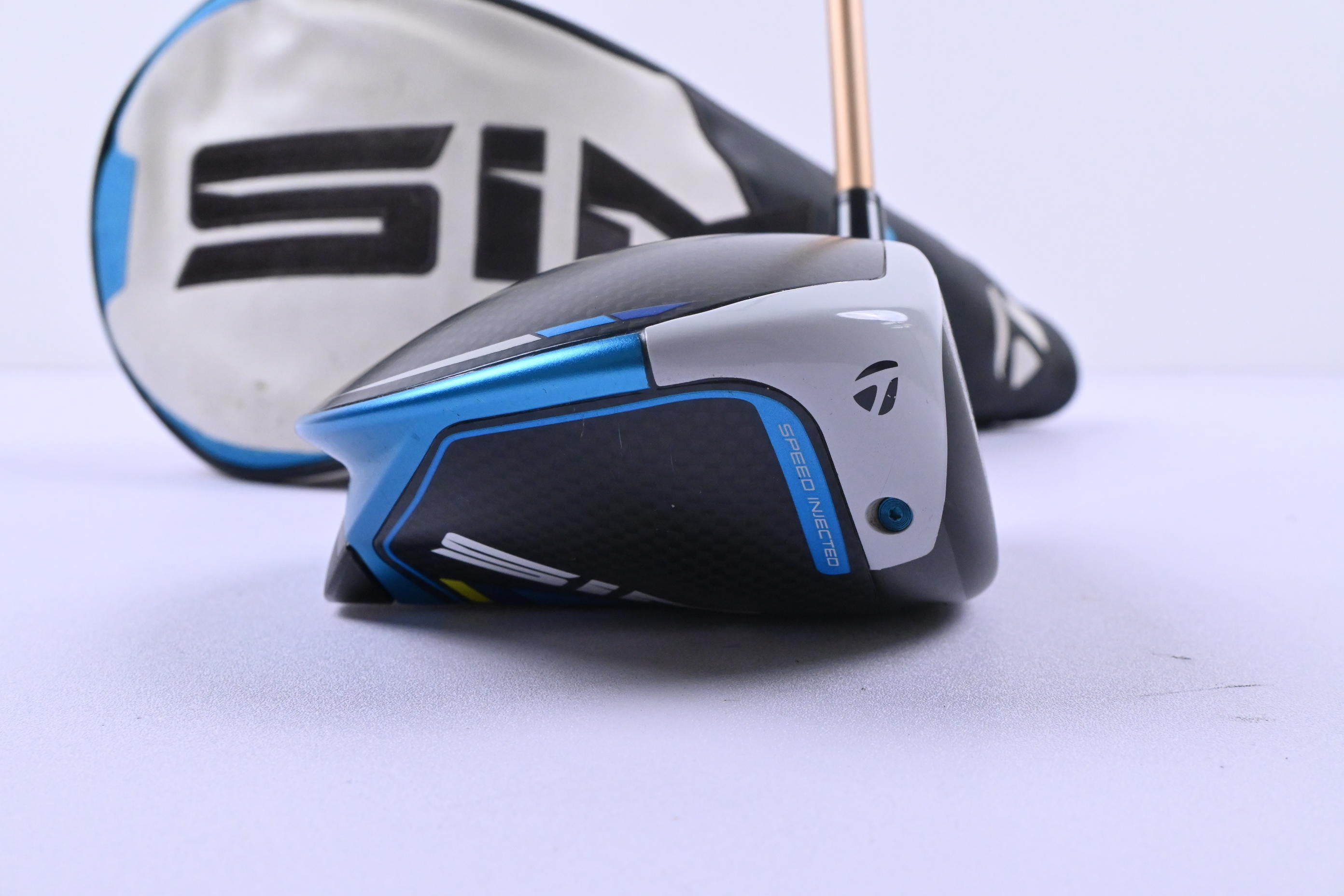 Taylormade SIM2 Driver / 10.5 Degree / Regular Flex VA Composites NEMESYS 45