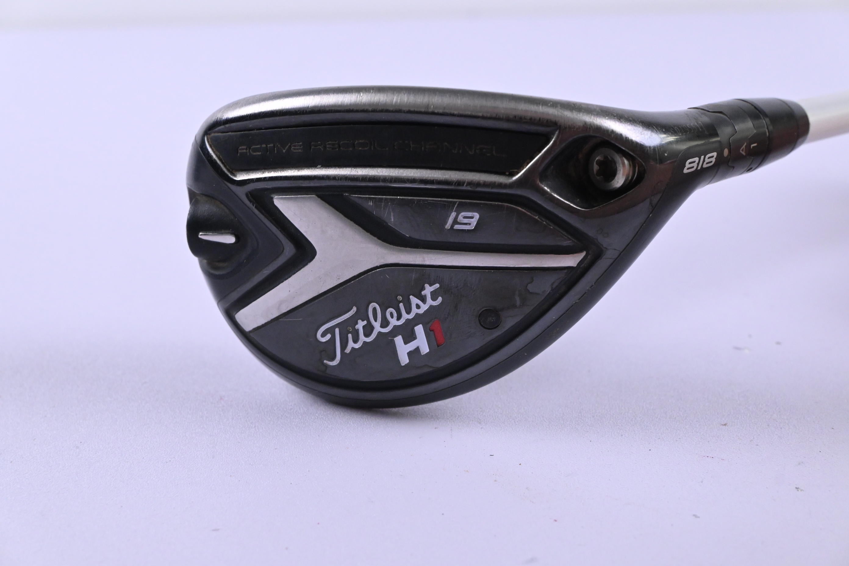 Titleist 818 H1 #3 Hybrid / 19 Degree / Stiff Flex Aldila Rogue Silver 85 Shaft