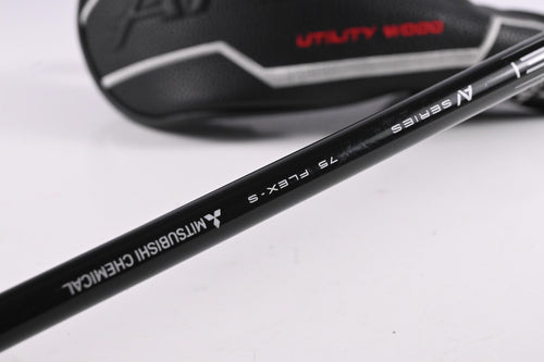 Callaway Apex UW 2025 #2 Hybrid / 17 Degree / Stiff Flex Tensei AV Blue 75 Shaft