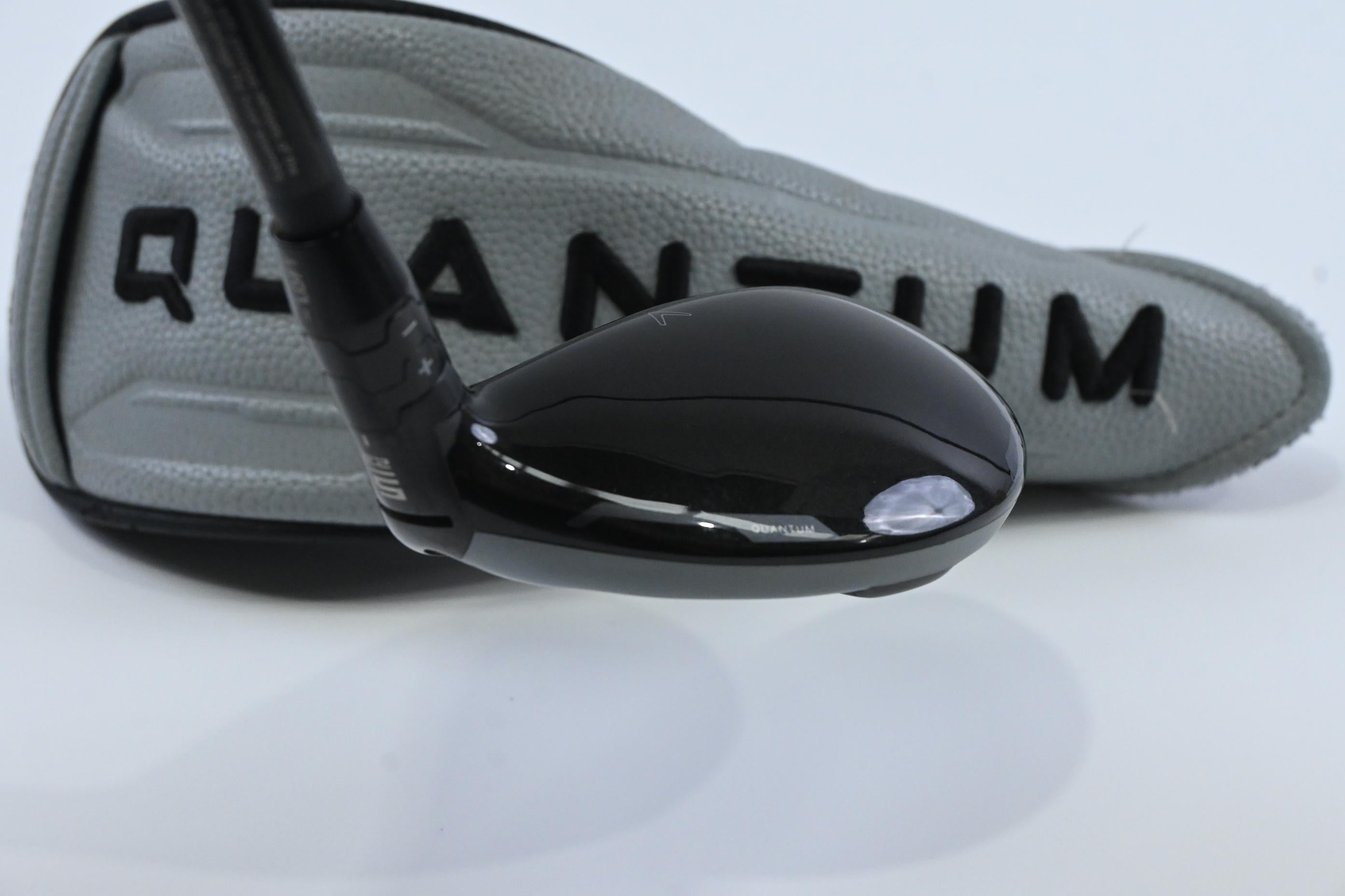 Callaway Quantum Max OS #5 Hybrid / 23 Degree / Senior Flex Vanquish 5 Shaft