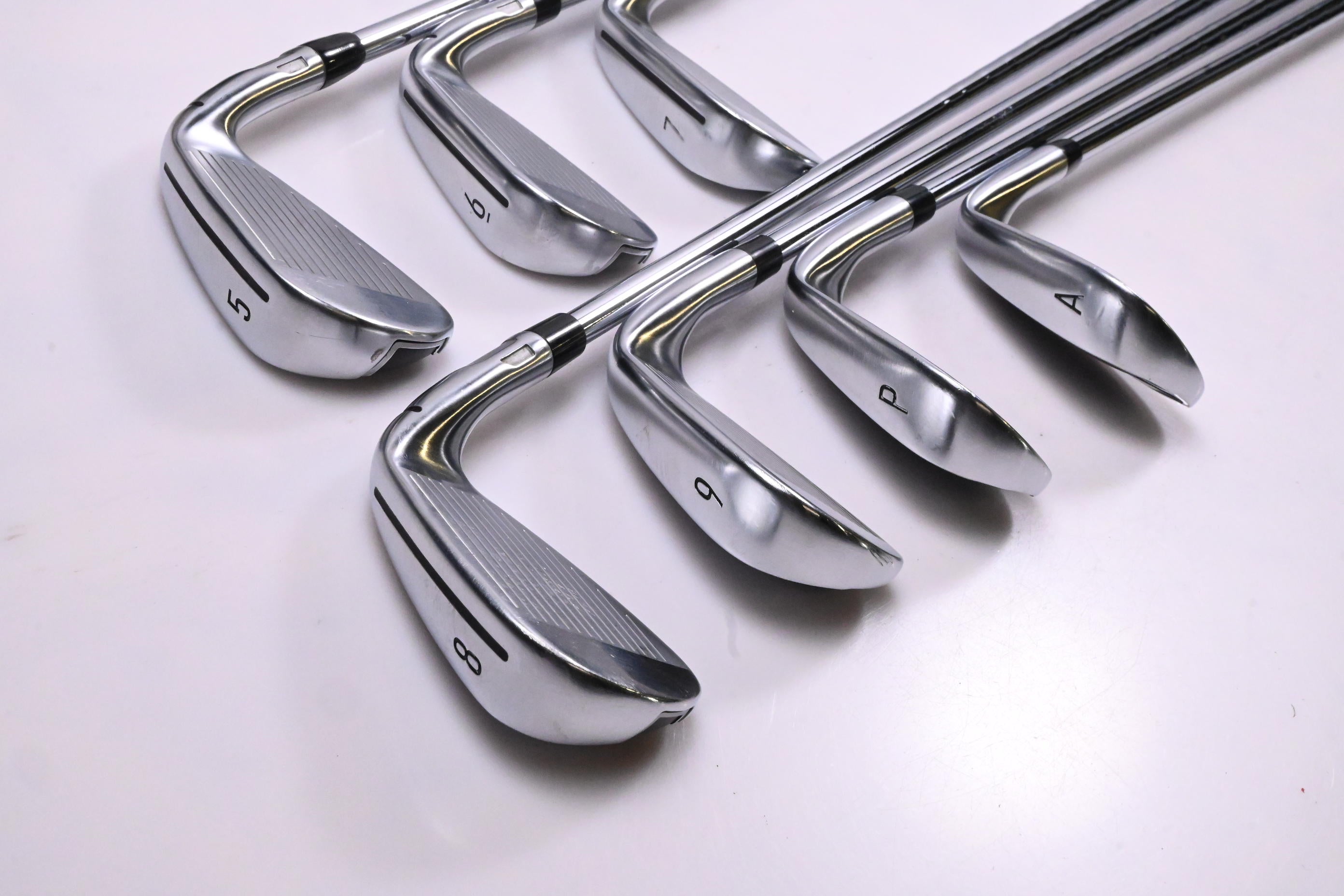 Left Hand Taylormade Qi Irons / 5-PW+GW / Regular Flex KBS MAX MT 85 Shafts
