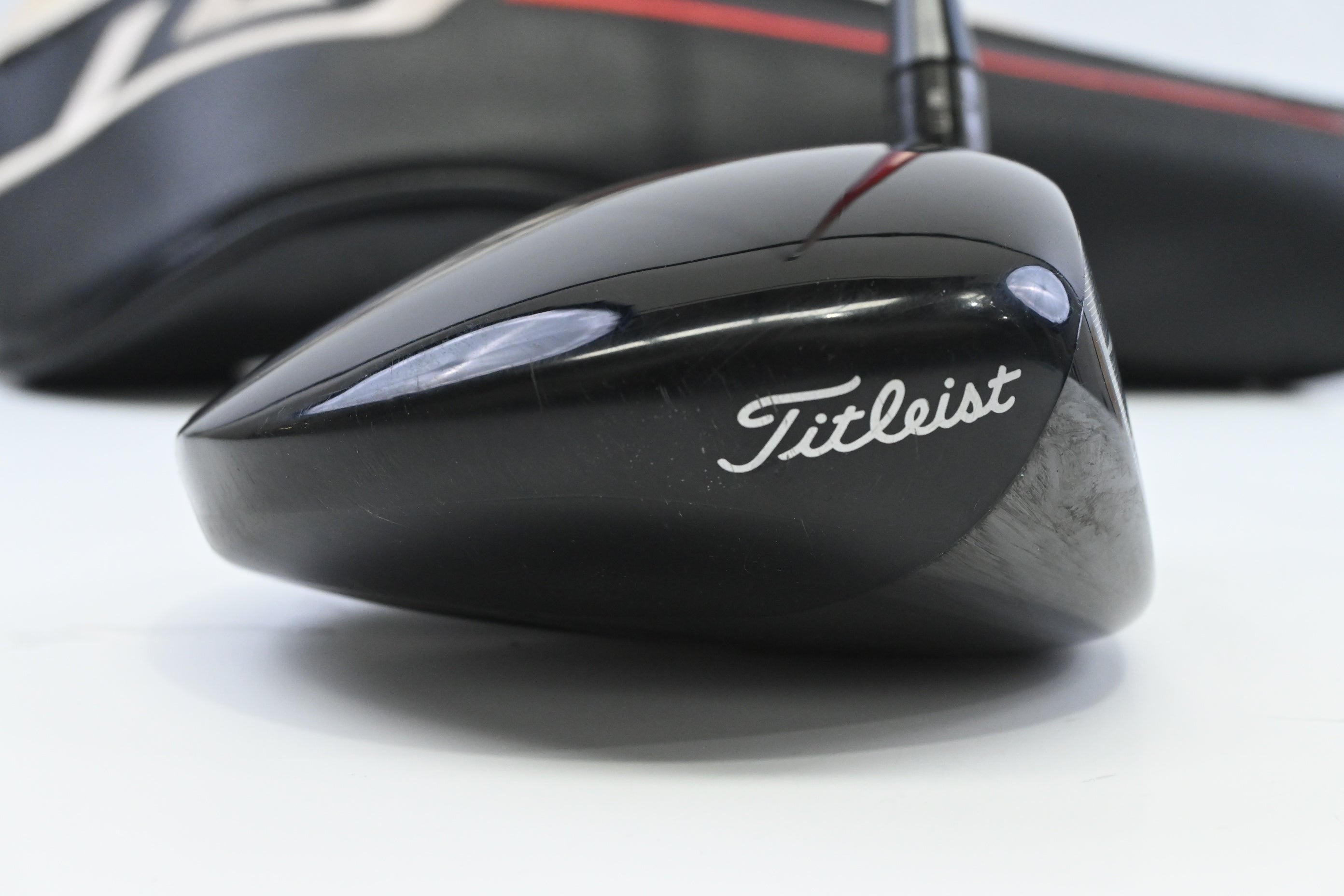 Titleist GT2 Driver / 10 Degree / Regular Flex Denali Red 50 Shaft
