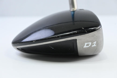 Titleist 907 D1 Driver / 9.5 Degree / Stiff Flex Aldila VS 65