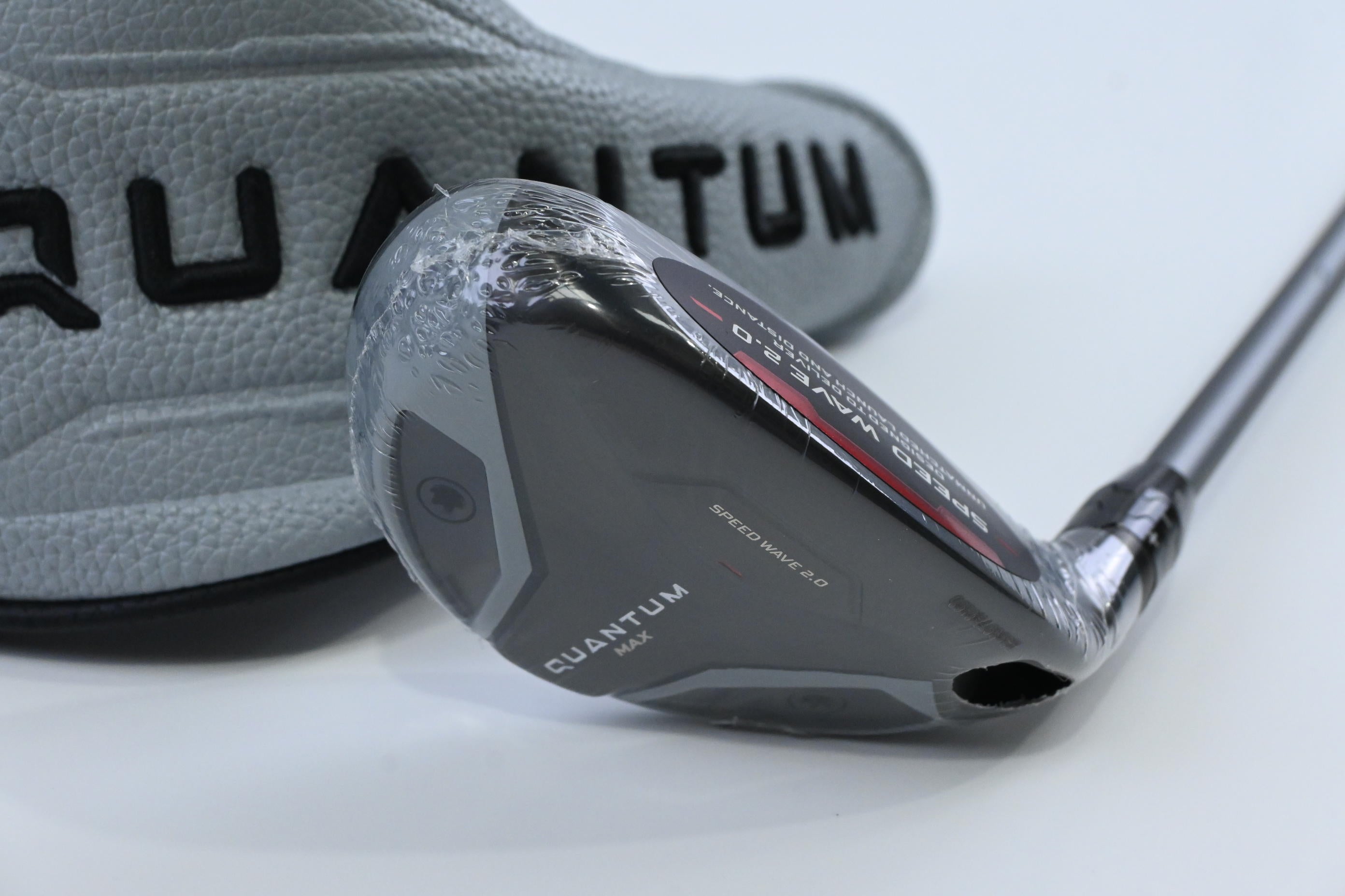 Callaway Quantum Max #4 Hybrid / 21 Degree / Stiff Flex Denali Frost Silver 70