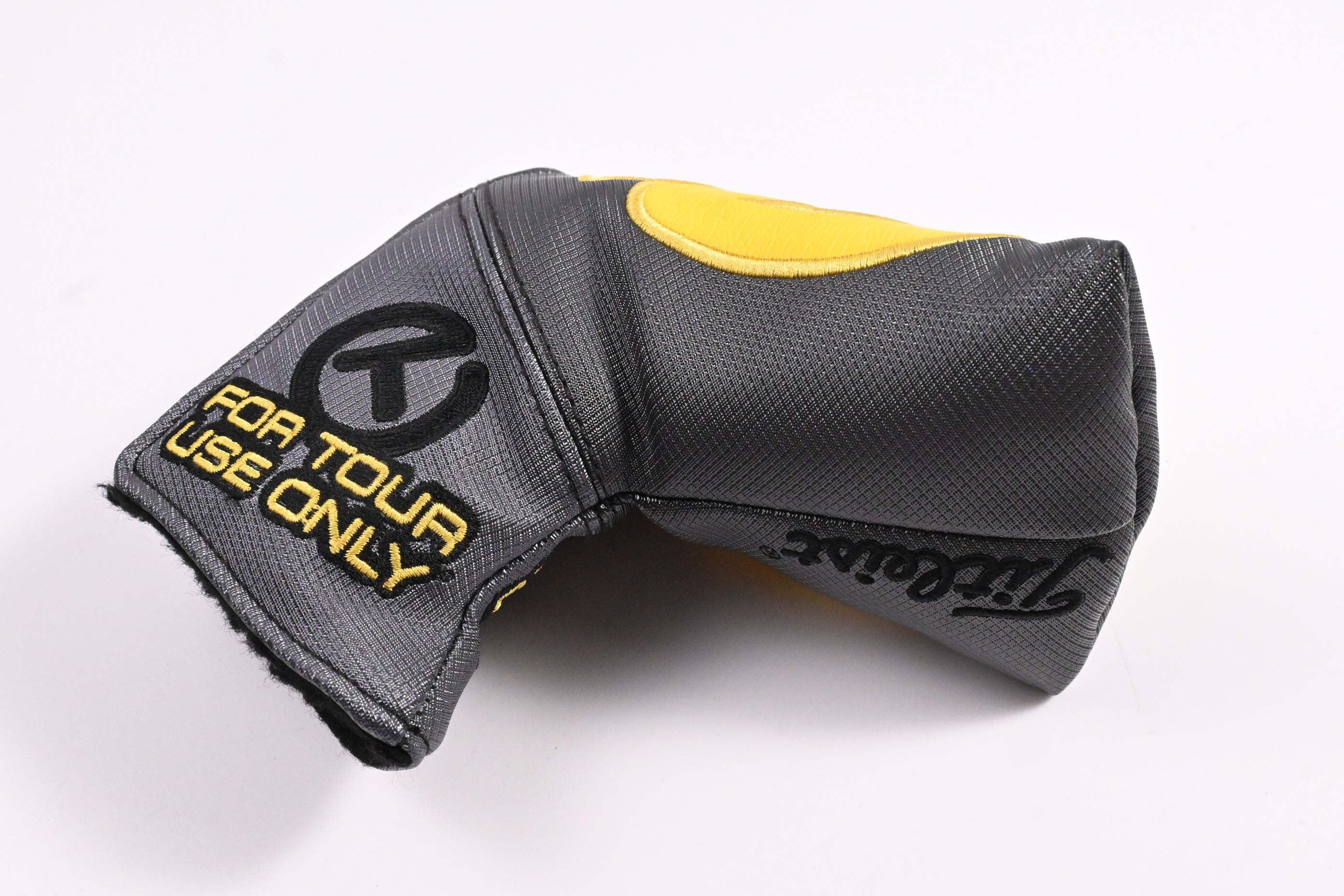 Scotty Cameron Circle T Industrial / Putter Headcover / Mid Mallet / Grey
