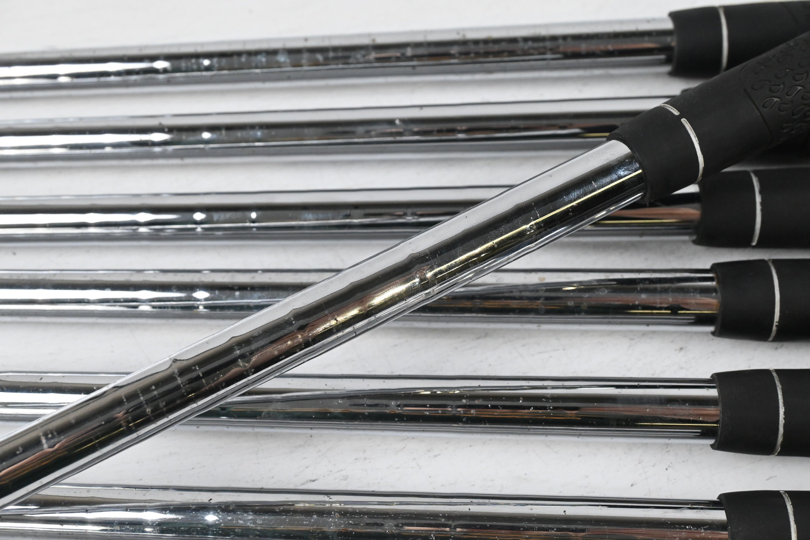 Ping G5 Irons / 3-PW / Green Dot / Regular Flex Ping AWT Shafts