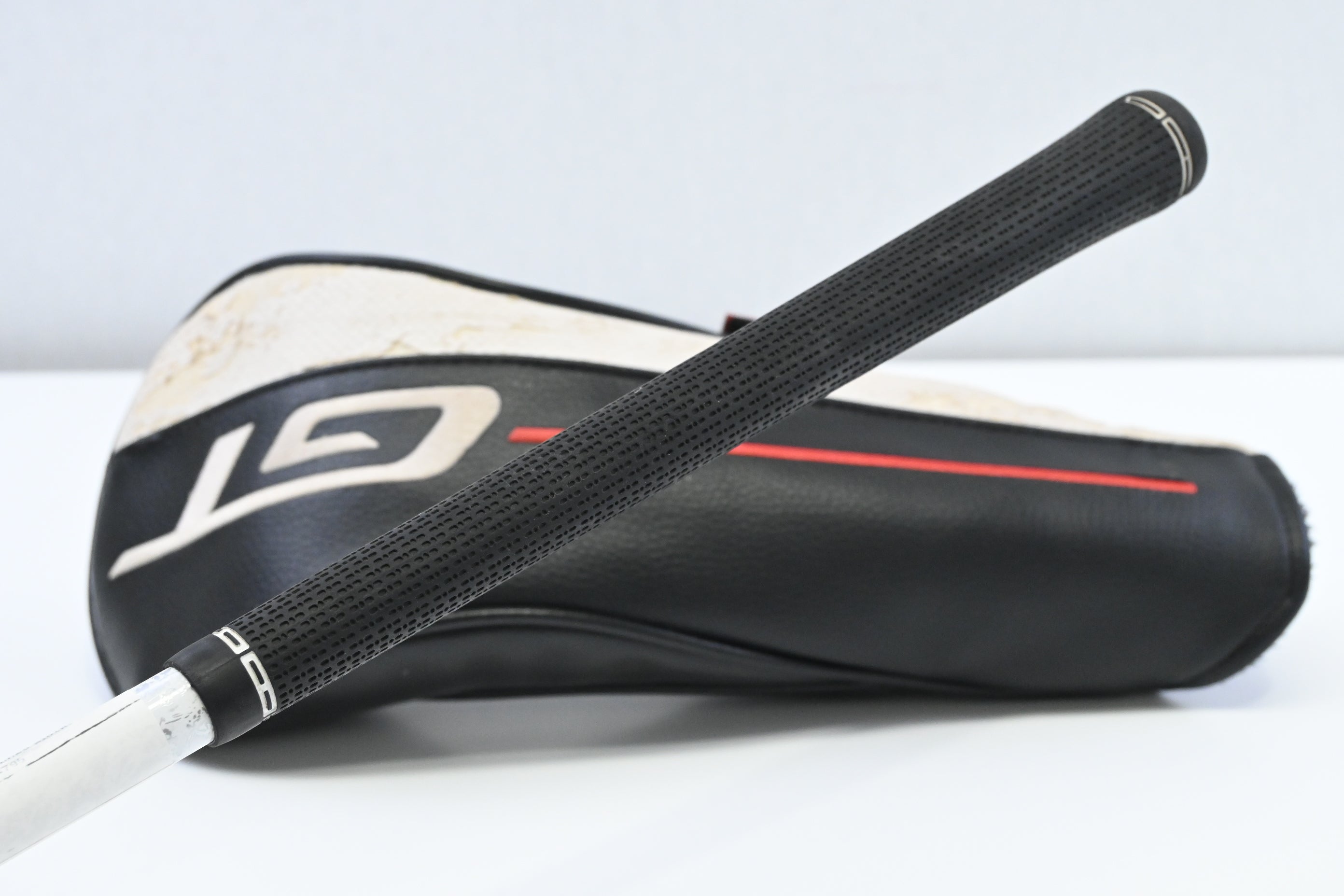 Titleist GT2 Driver / 10 Degree / Regular Flex Denali Red 50 Shaft