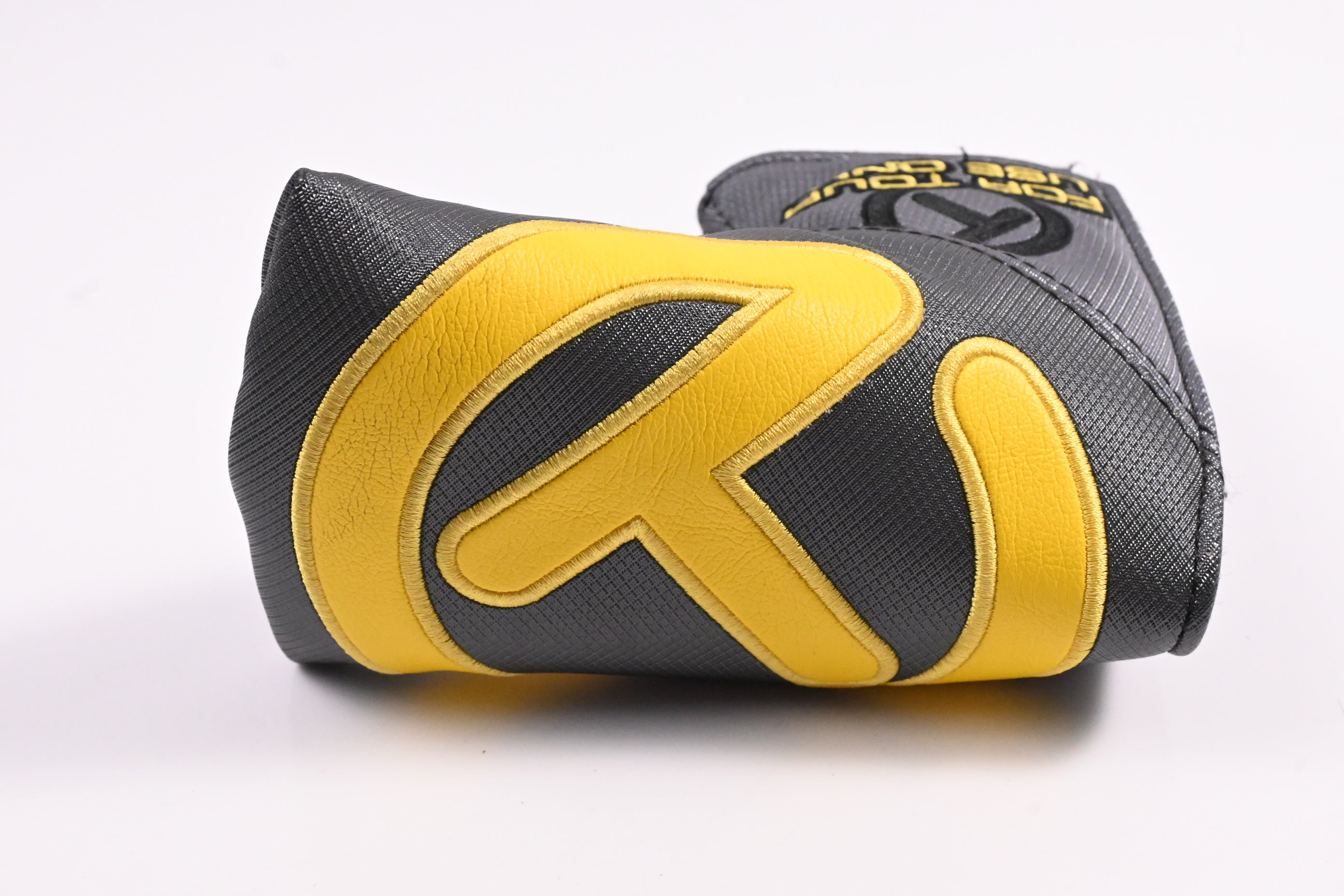 Scotty Cameron Circle T Industrial / Putter Headcover / Mid Mallet / Grey