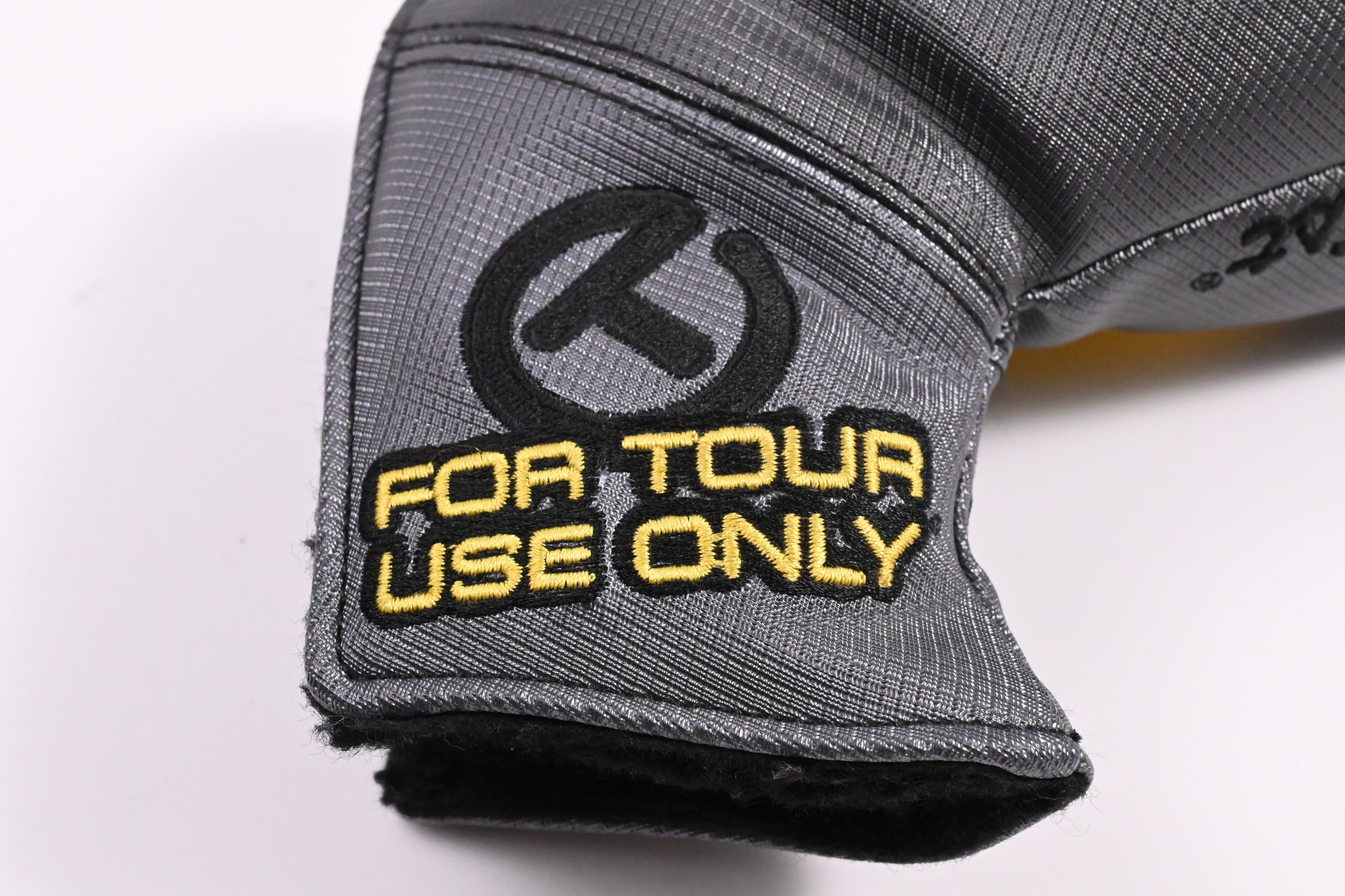 Scotty Cameron Circle T Industrial / Putter Headcover / Mid Mallet / Grey