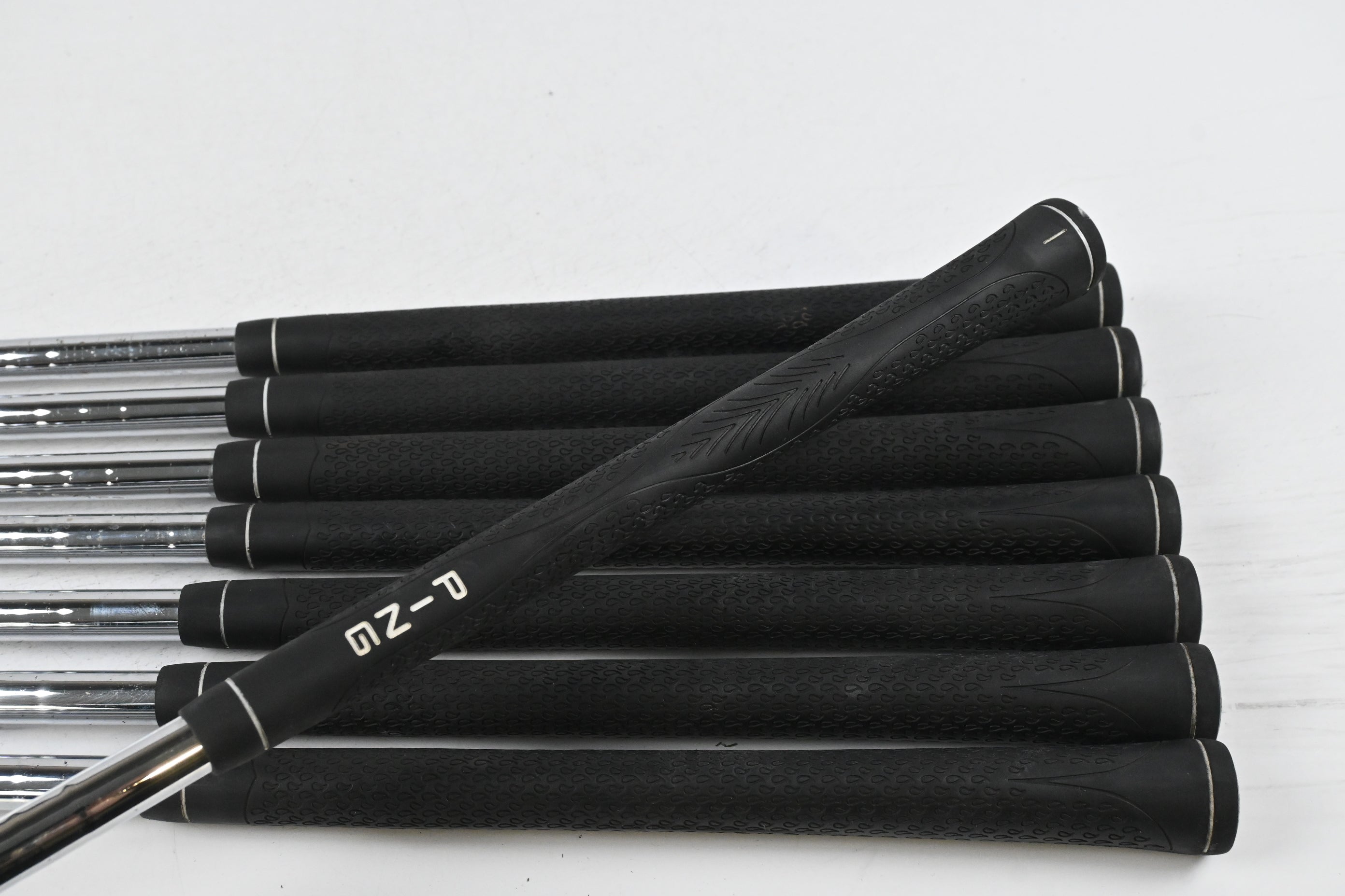 Ping G5 Irons / 3-PW / Green Dot / Regular Flex Ping AWT Shafts