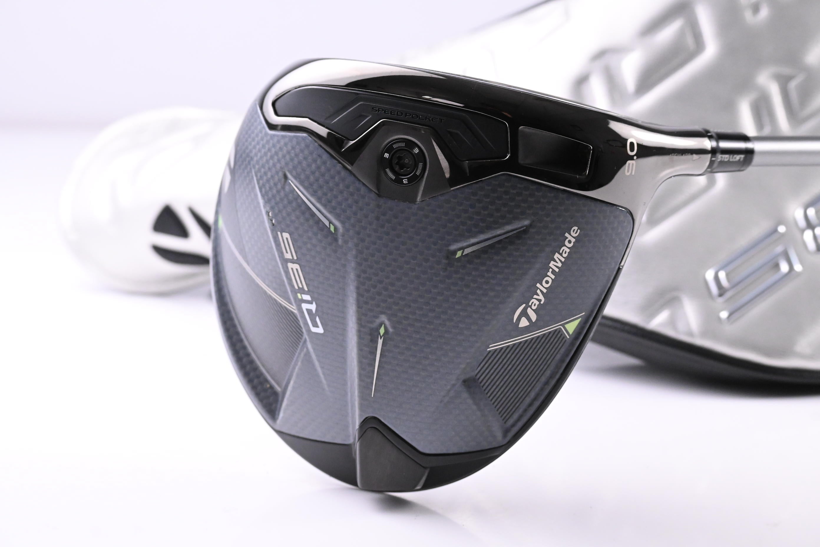 Taylormade Qi35 Driver / 9 Degree / Stiff Flex Fujikura Air Speeder 50 Shaft