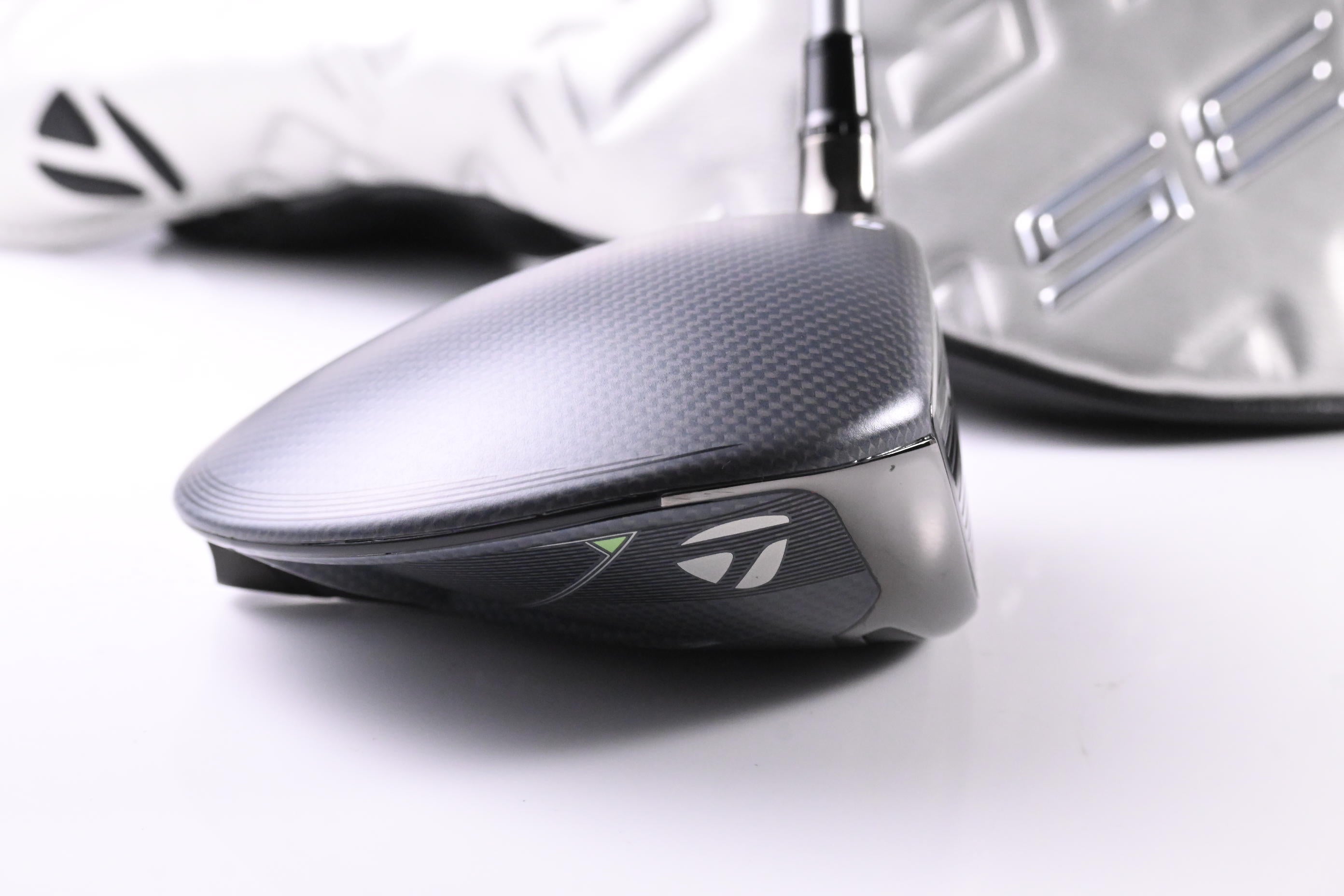 Taylormade Qi35 Driver / 9 Degree / Stiff Flex Fujikura Air Speeder 50 Shaft