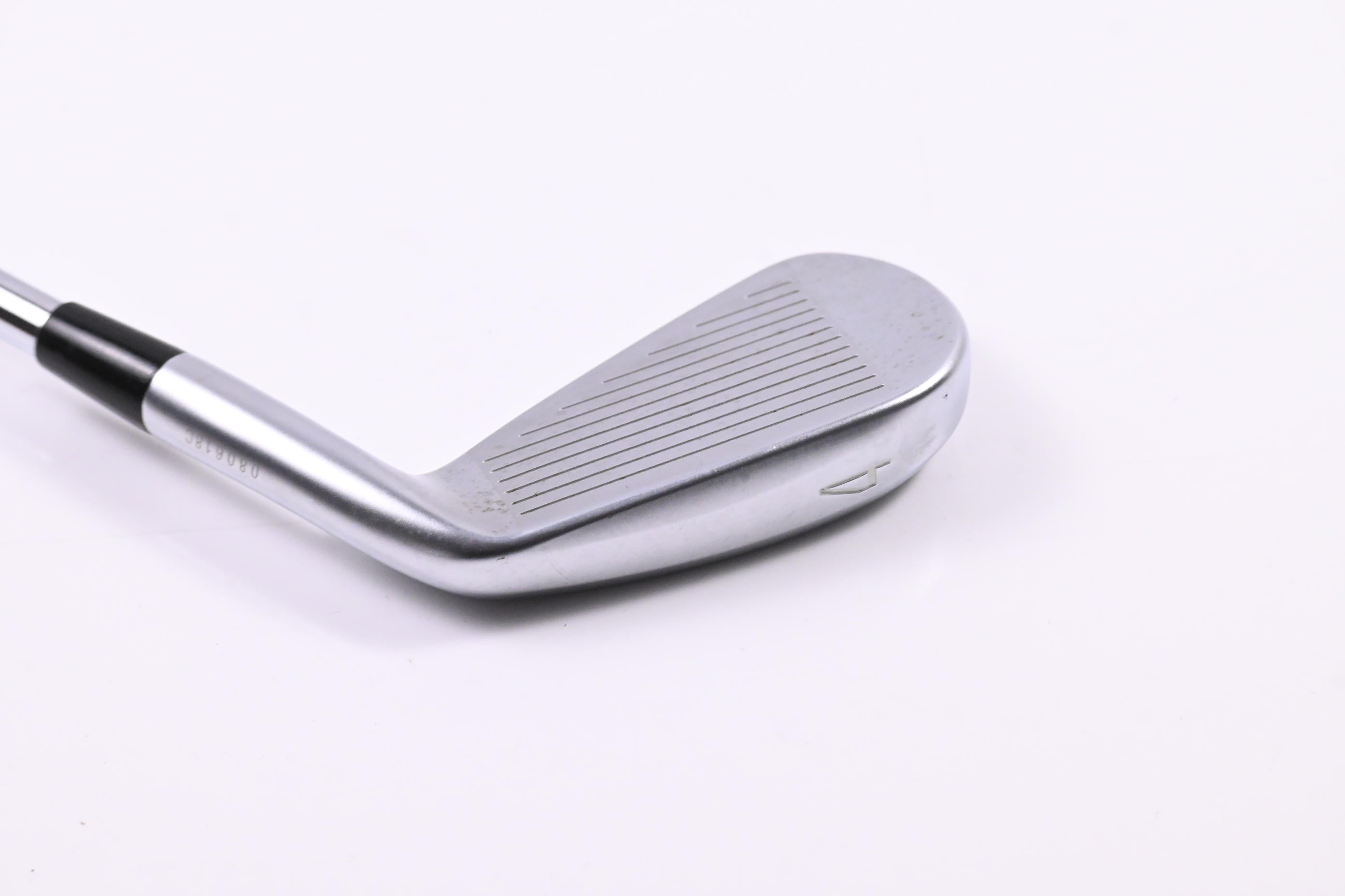 Left Hand Mizuno JPX 900 Forged #4 Iron / 21 Degree / Regular Flex Project X