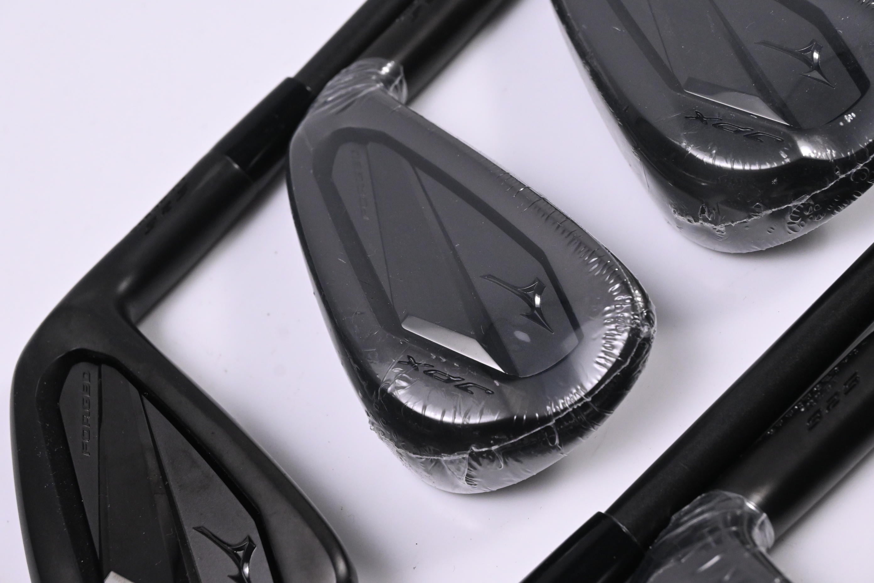 Mizuno JPX 925 Forged Irons / 4-PW+GW / Stiff Flex Dynamic Gold Mid 115 S400