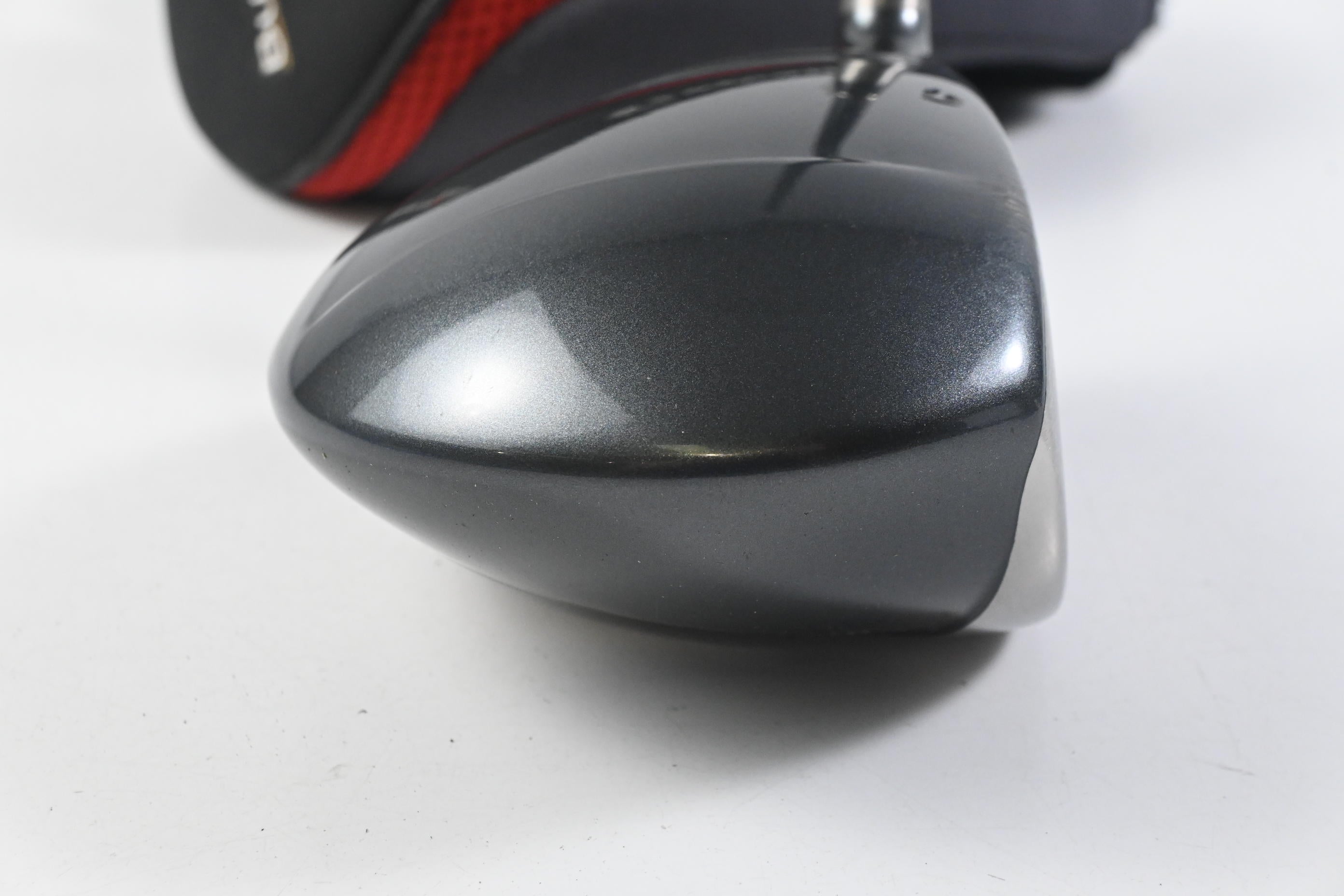 Taylormade Burner 860 Driver / 10.5 Degree / Stiff Flex Burner Lite 60 Shaft