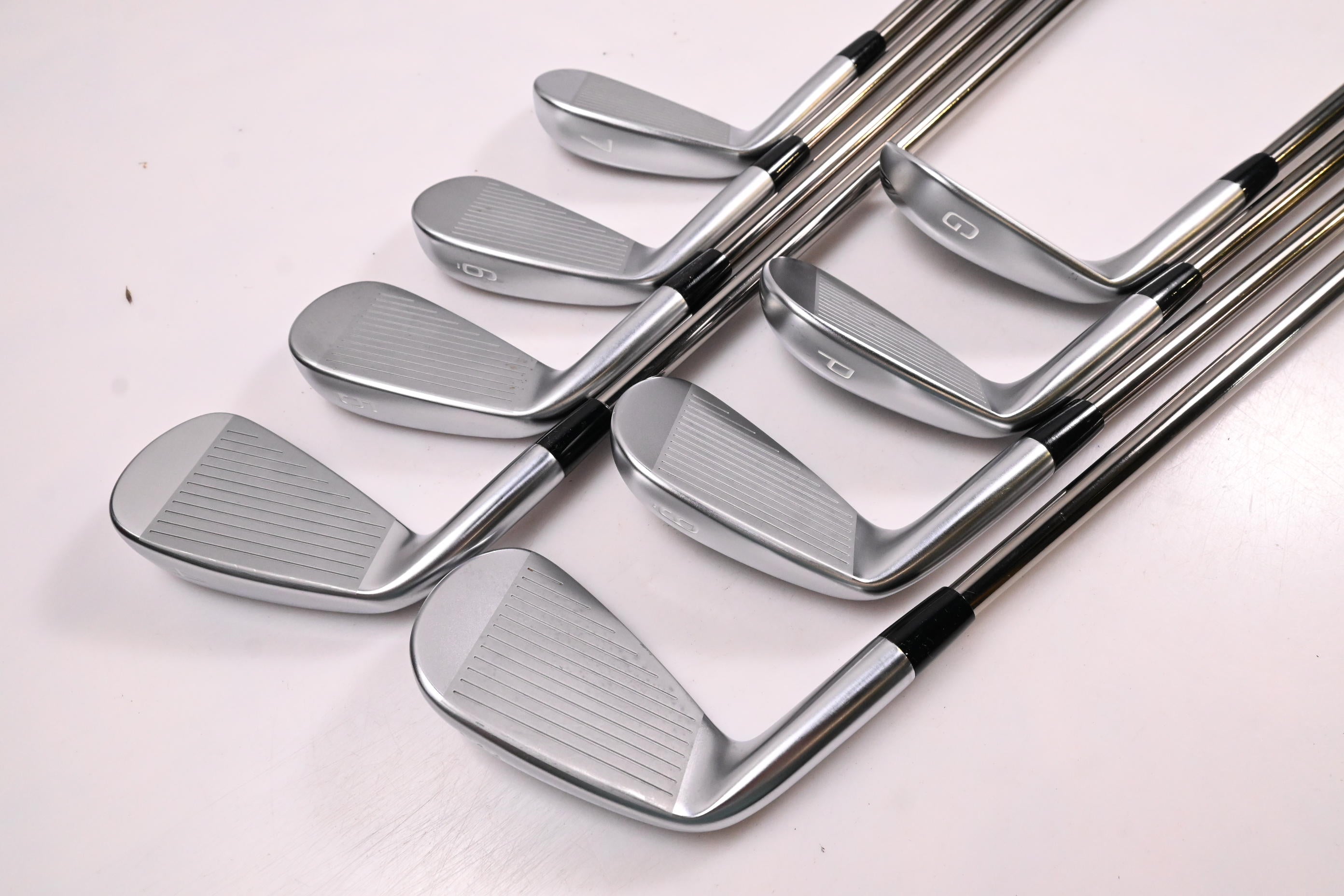 Mizuno JPX 923 Forged Irons / 4-PW+GW / Regular Flex UST Recoil 95 Shafts