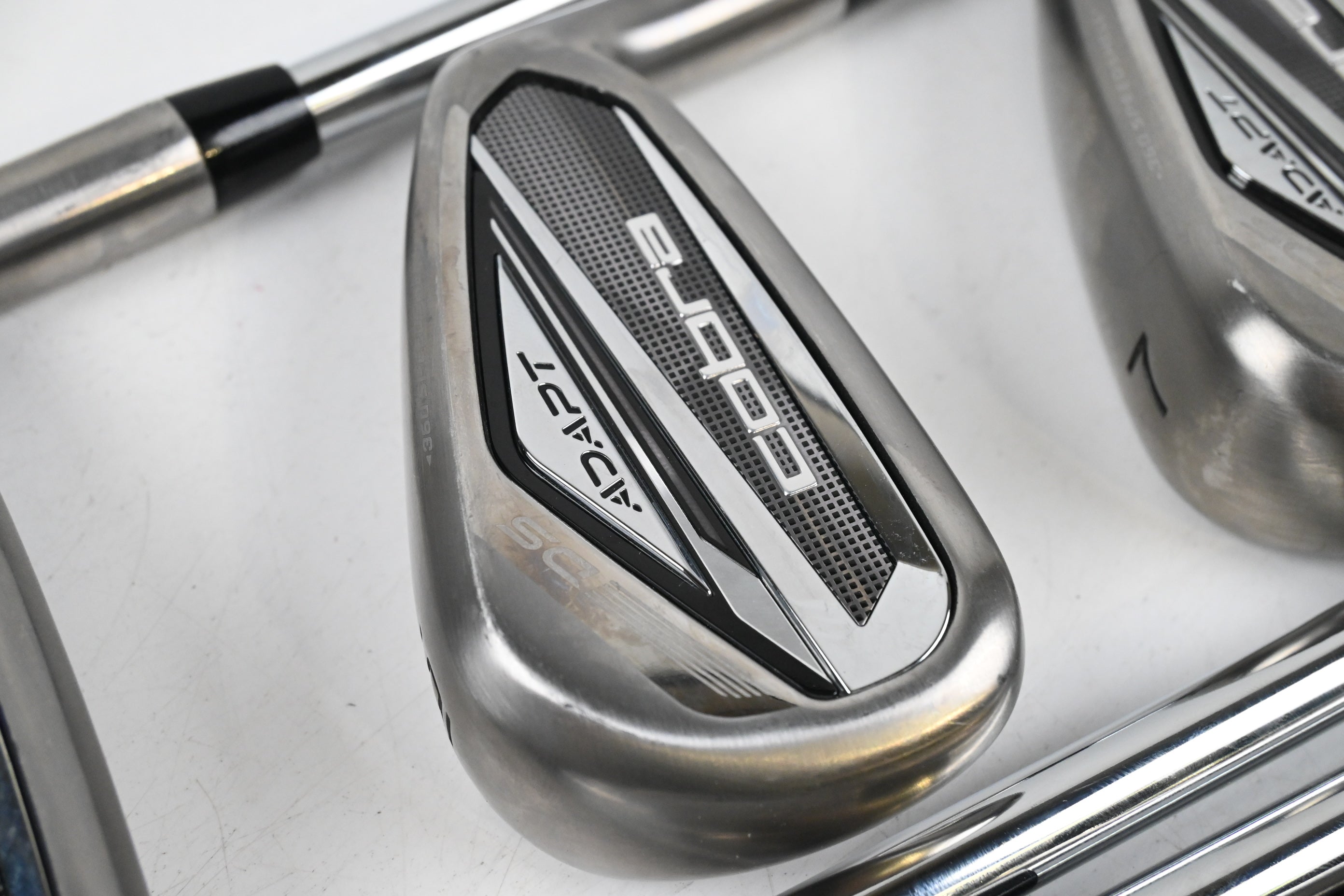 Cobra DS-Adapt Irons / 5-PW+GW / Stiff Flex KBS S-Taper Lite Shafts
