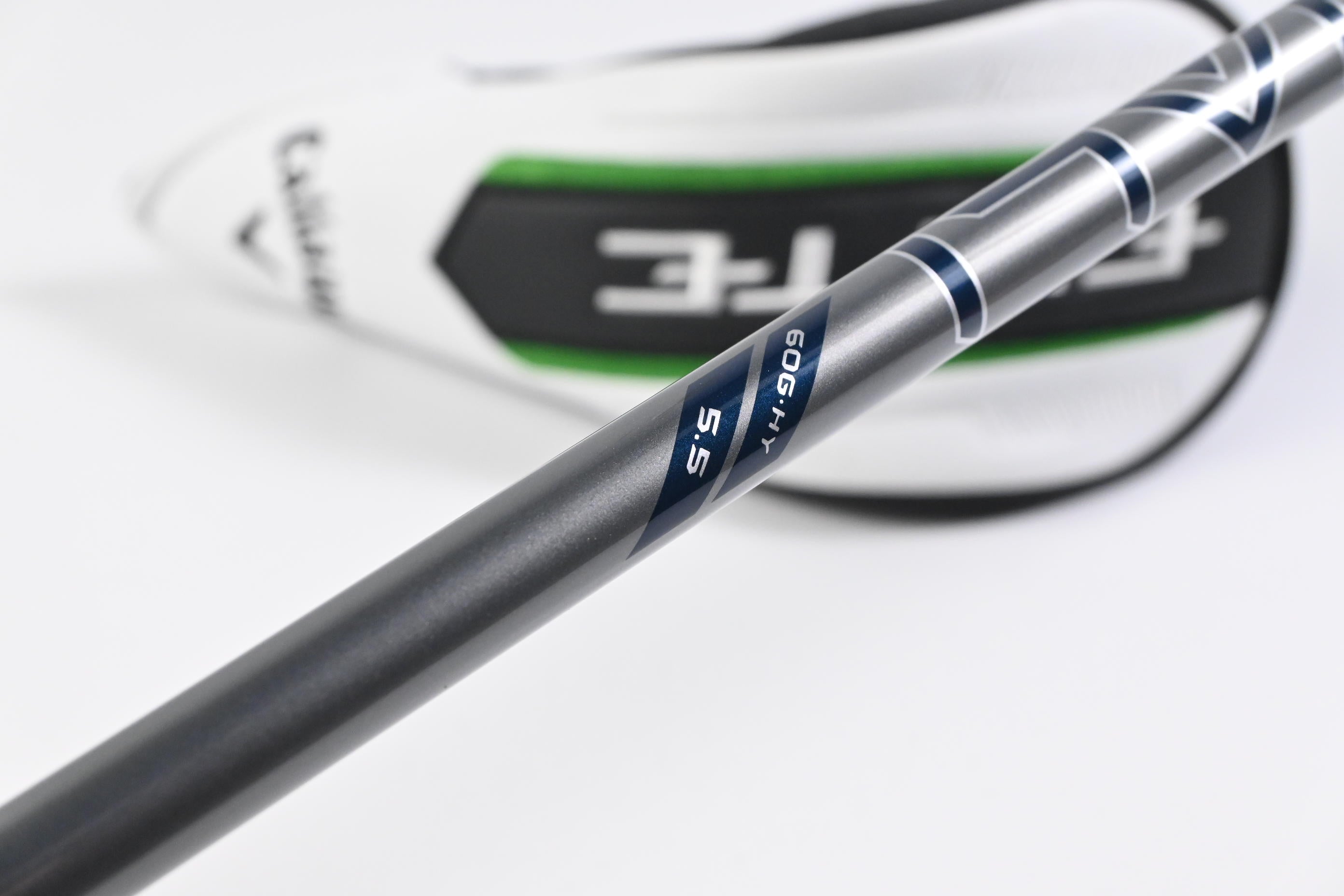 Callaway Elyte #4 Hybrid / 22 Degree / Regular Flex Denali Charcoal 60 Shaft