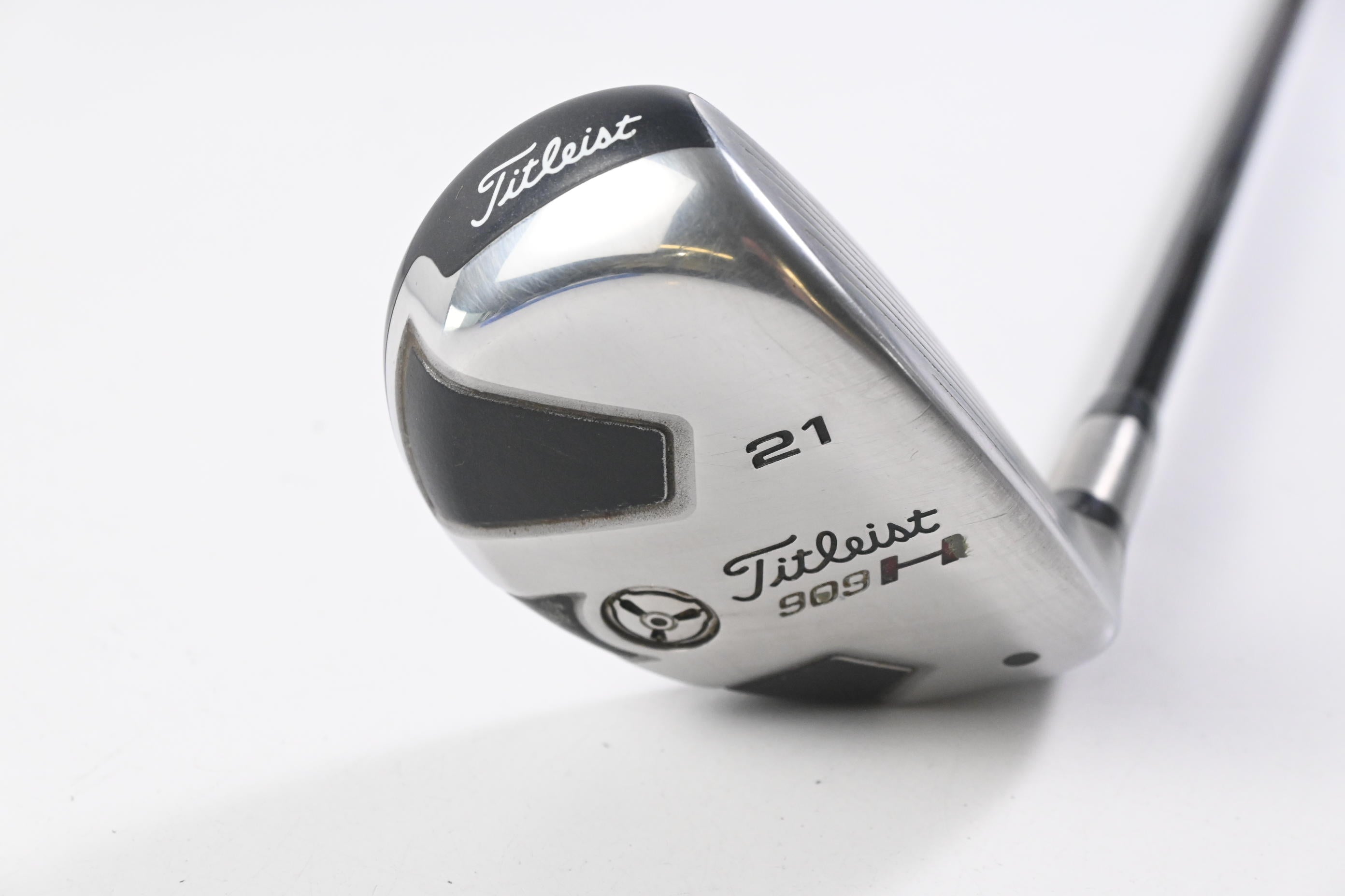 Titleist 909H #3 Hybrid / 21 Degree / Stiff Flex Aldila Voodoo Shaft