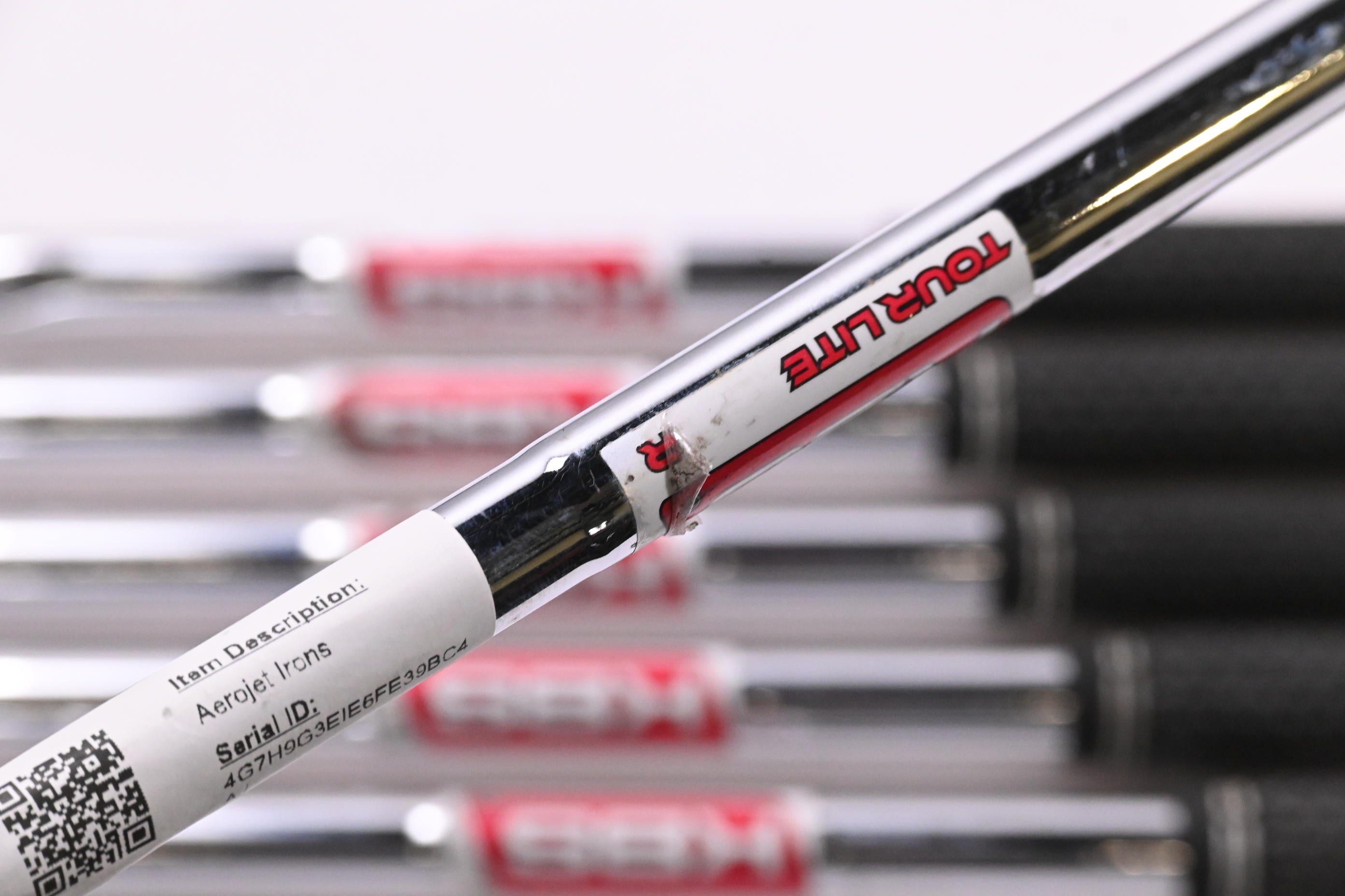 Cobra Aerojet Irons / 6-PW+GW / Regular Flex KBS Tour Lite Shafts