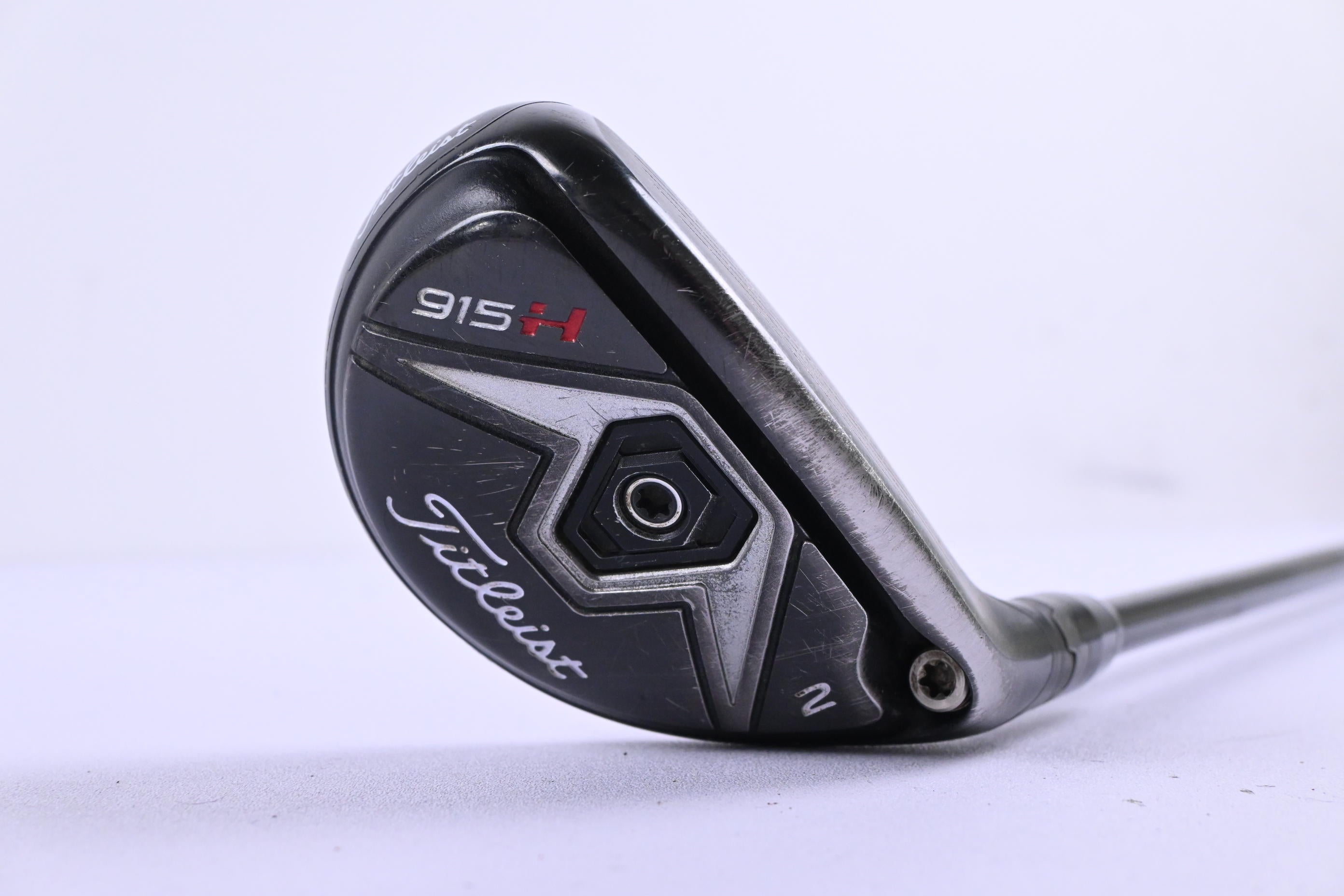 Titleist 915H #2 Hybrid / 18 Degree / Stiff Flex Aldila RIP Phenom 80 Shaft