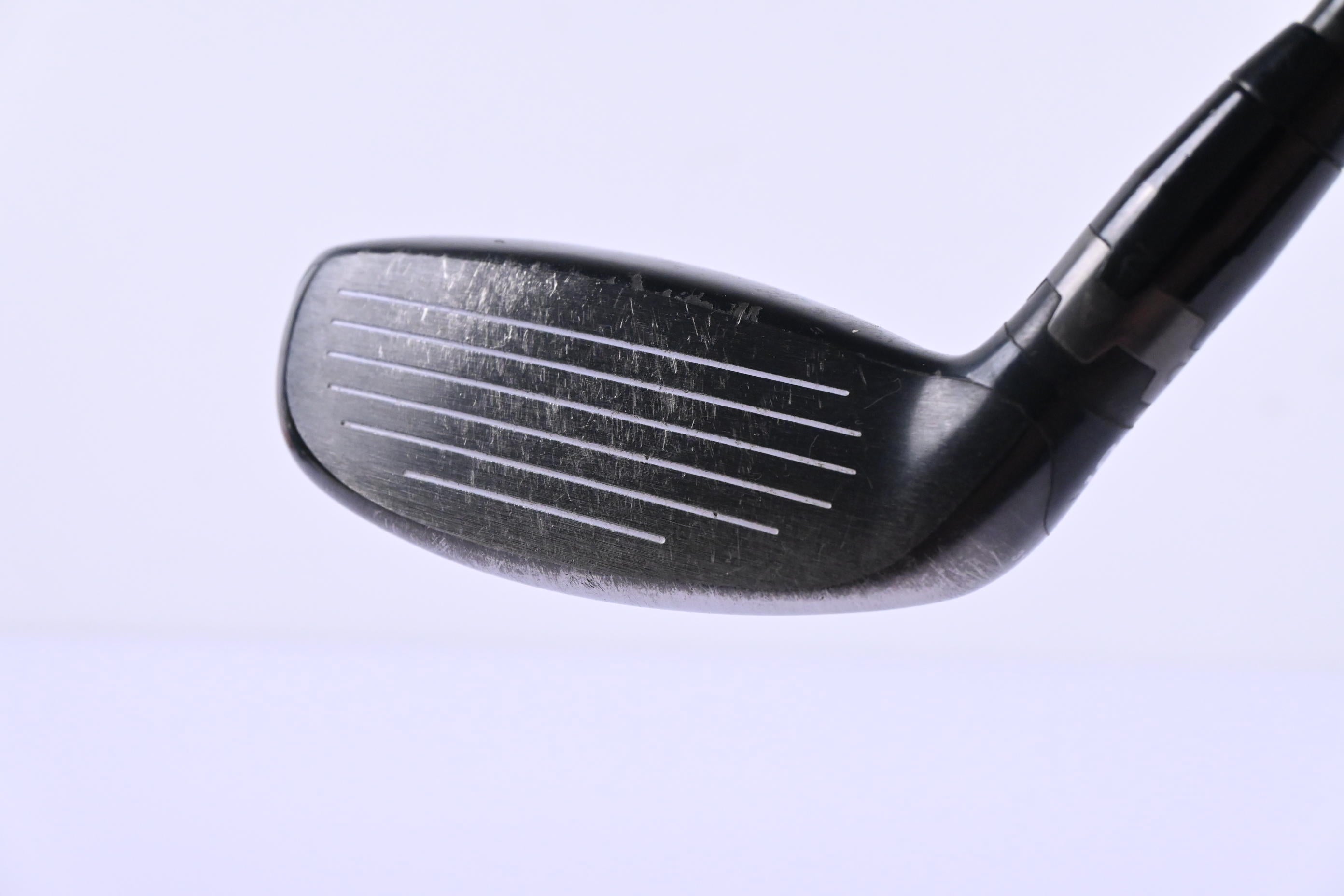 Titleist 915H #2 Hybrid / 18 Degree / Stiff Flex Aldila RIP Phenom 80 Shaft