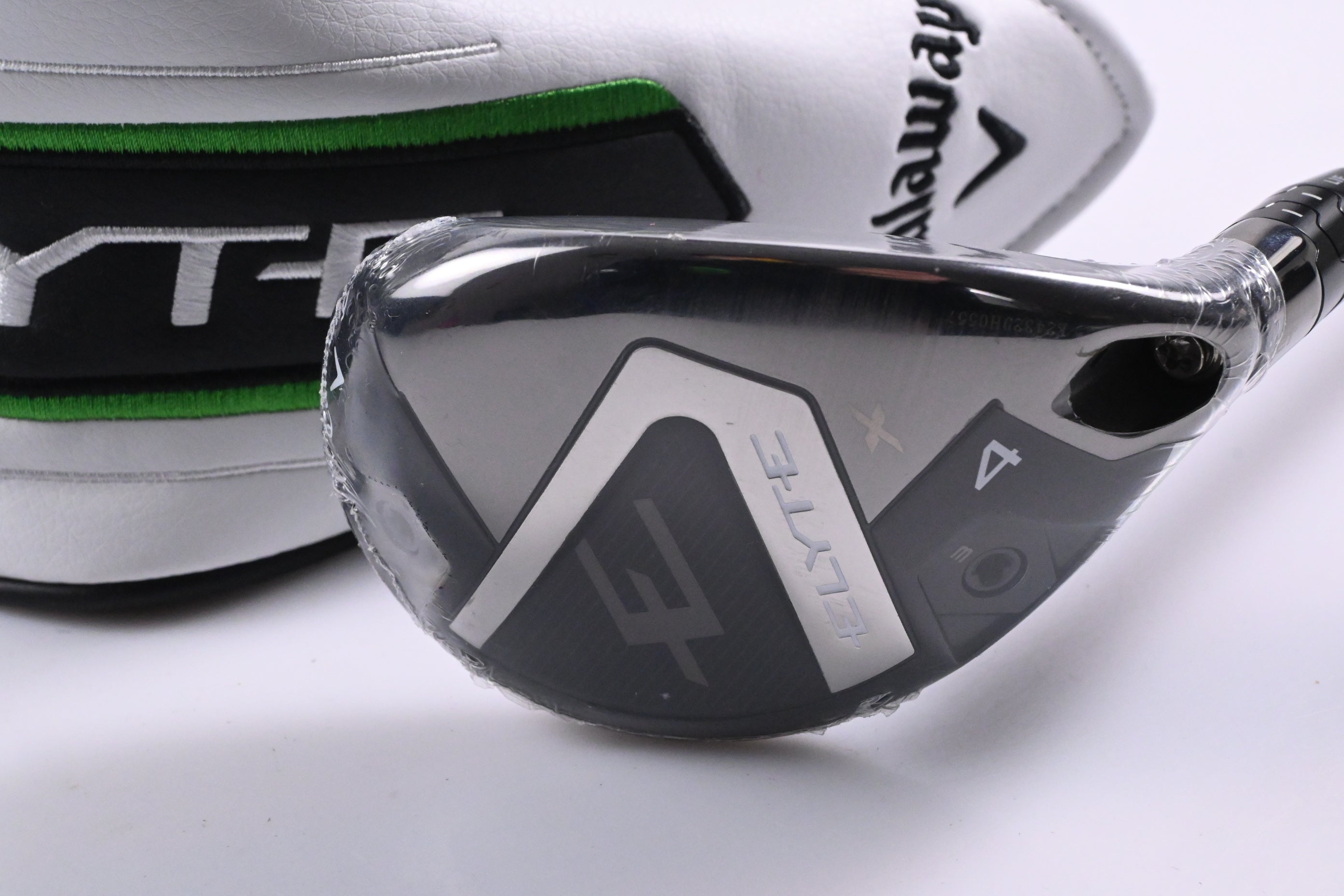 Callaway Elyte X #4 Hybrid / 21 Degree / Regular Flex Denali Charcoal 60 Shaft