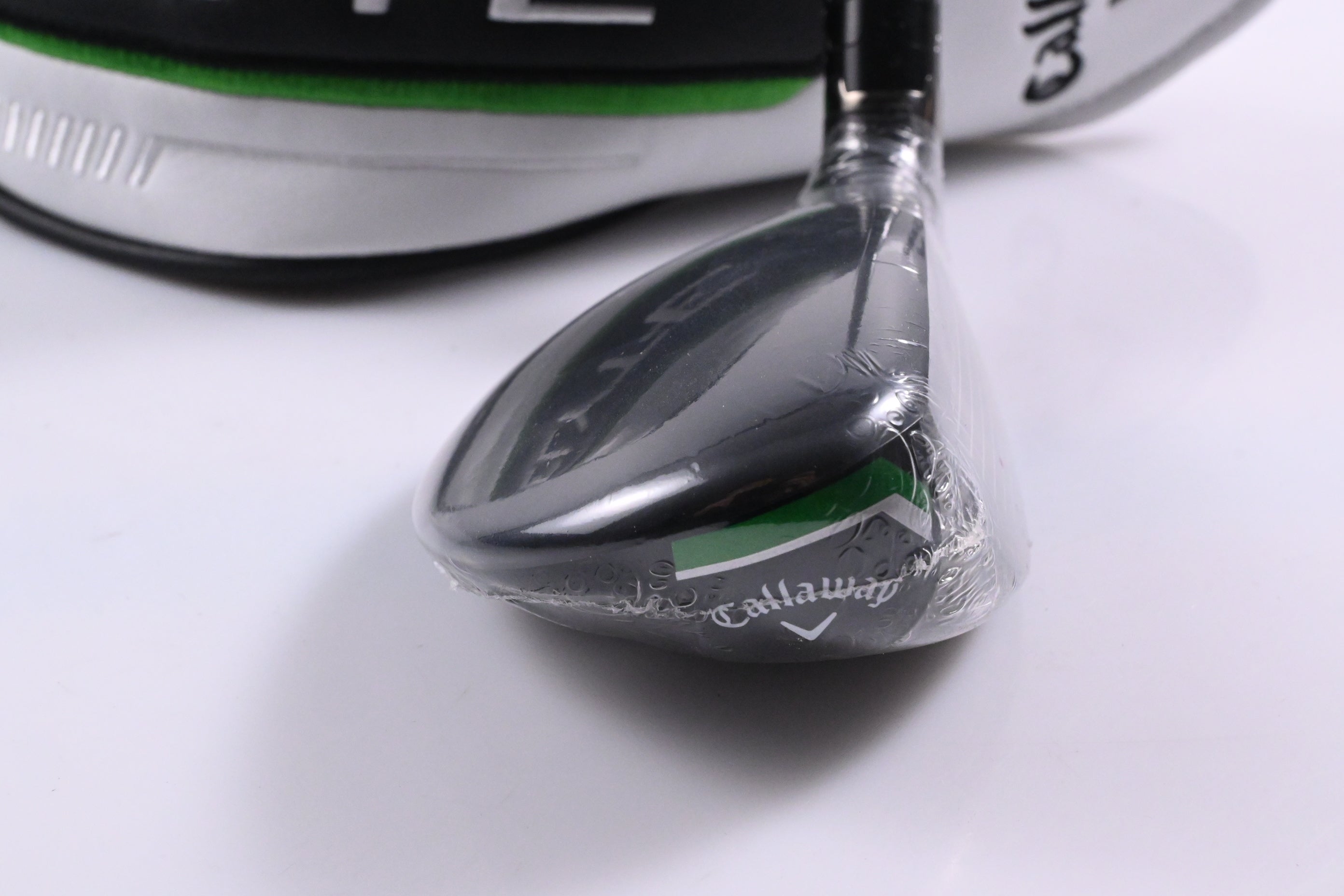 Callaway Elyte X #4 Hybrid / 21 Degree / Regular Flex Denali Charcoal 60 Shaft