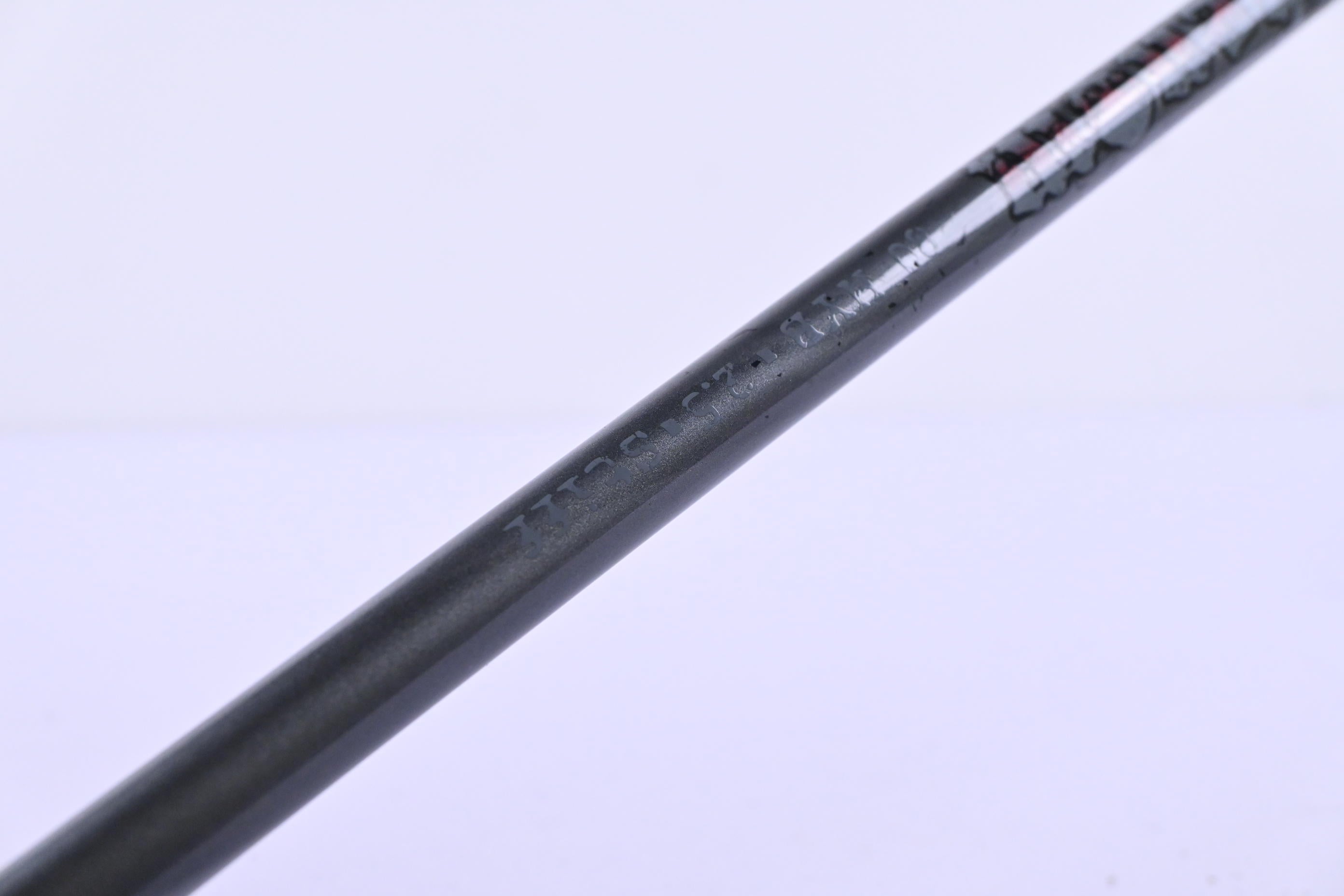 Titleist 915H #2 Hybrid / 18 Degree / Stiff Flex Aldila RIP Phenom 80 Shaft