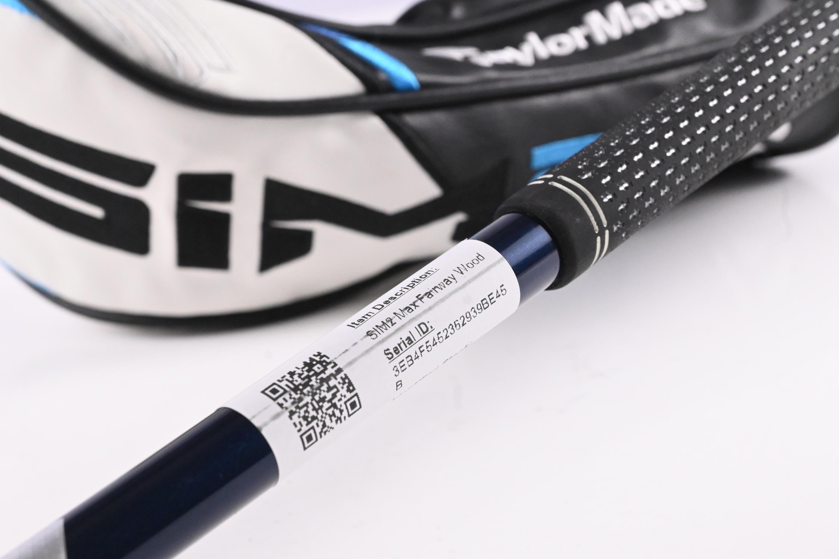 Taylormade SIM2 Max #5 Wood / 18 Degree / Regular Flex Ventus Blue 5 Shaft