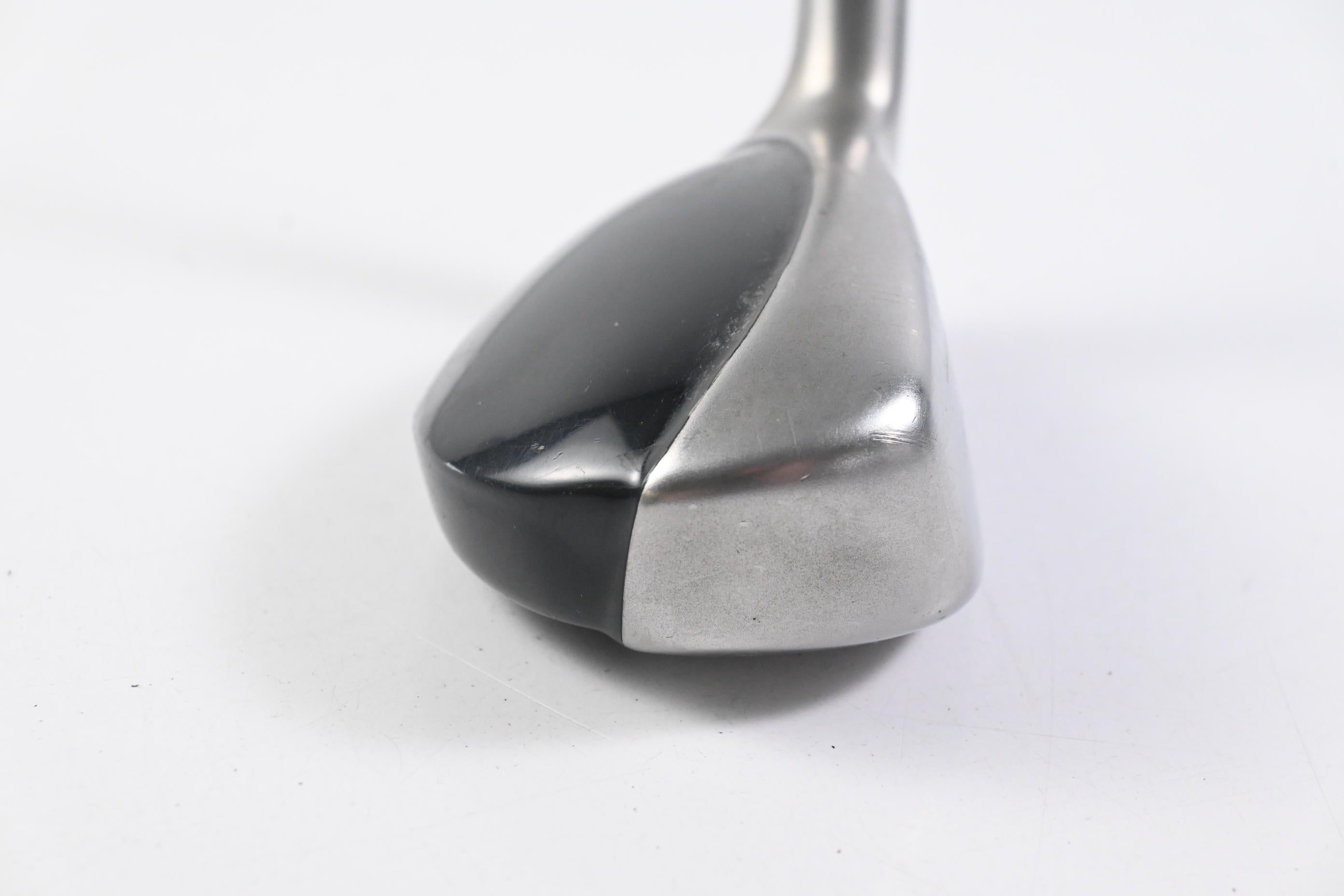 Taylormade Rescue Mid #2 Hybrid / 16 Degree / Regular Flex Taylormade UG65 Shaft