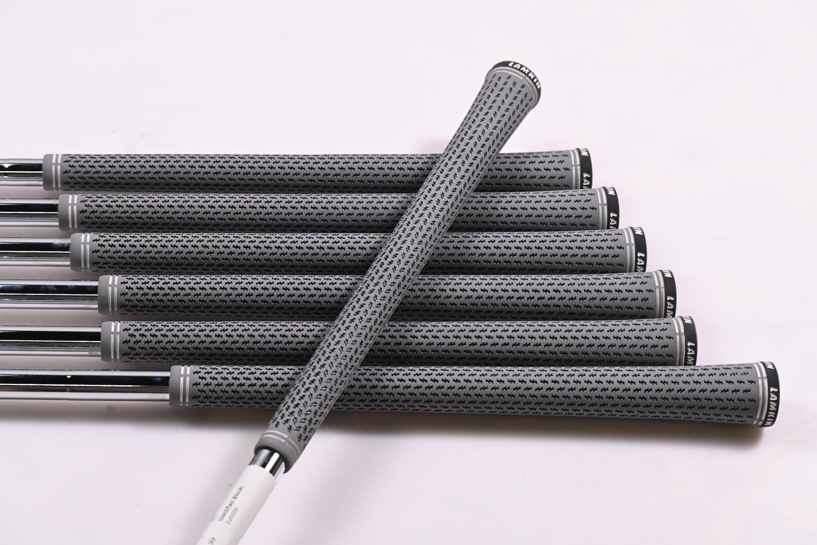 Wilson Dynapower 2023 Irons / 5-PW+SW / UIniFlex KBS MAX UltraLite Shafts