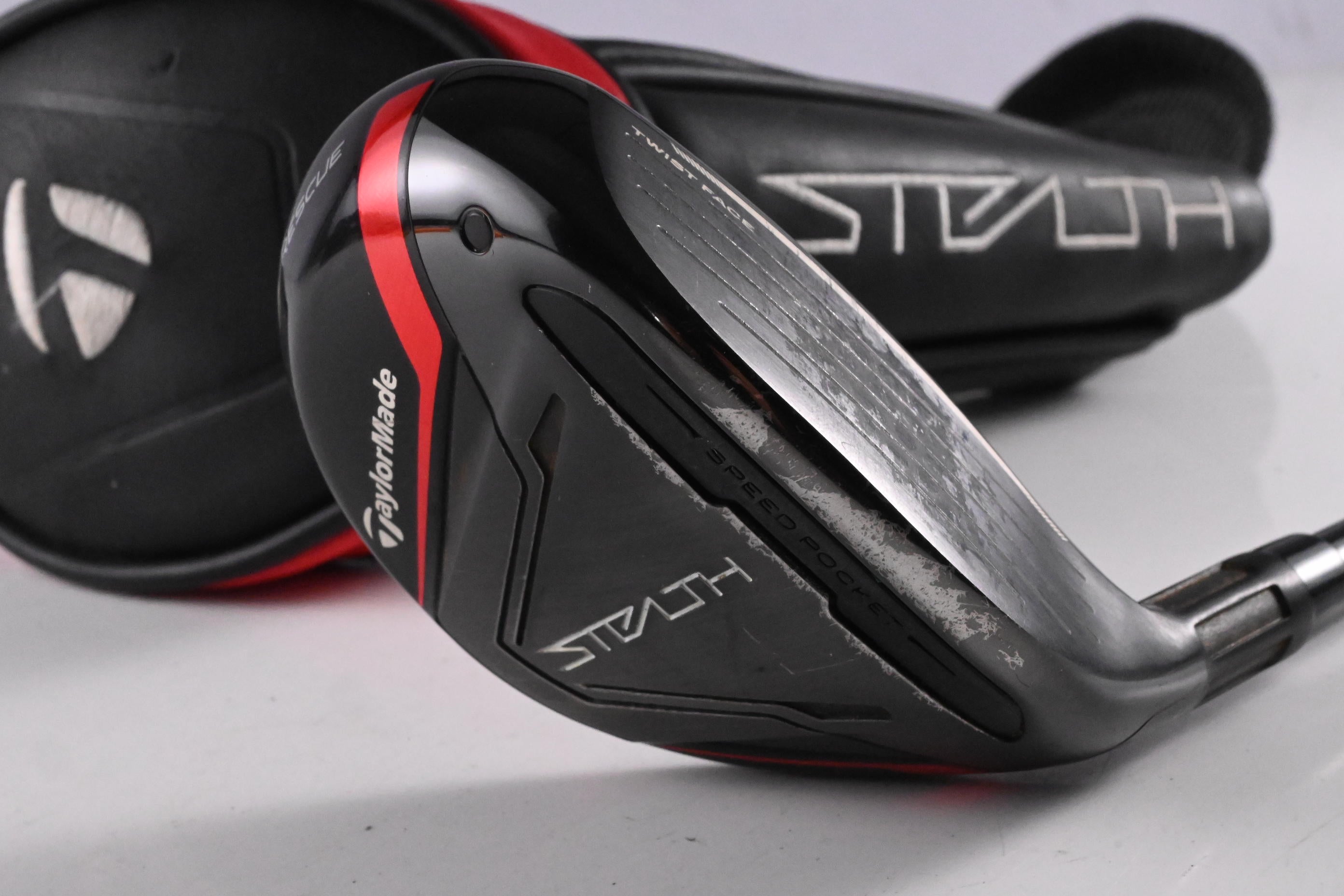 Taylormade Stealth #4 Hybrid / 22 Degree / Regular Flex Ventus Red 6 Shaft