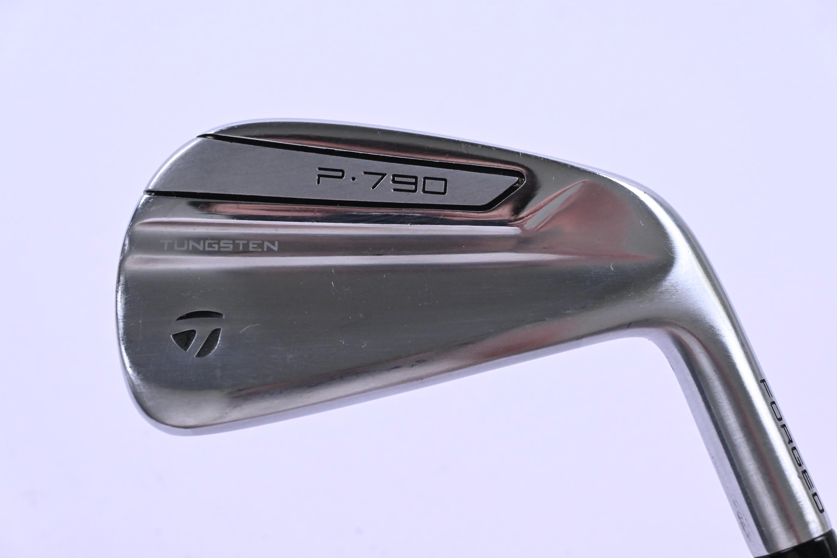 Taylormade P790 2019 #4 Iron / 21 Degree / Regular Flex Dynamic Gold 105 R300