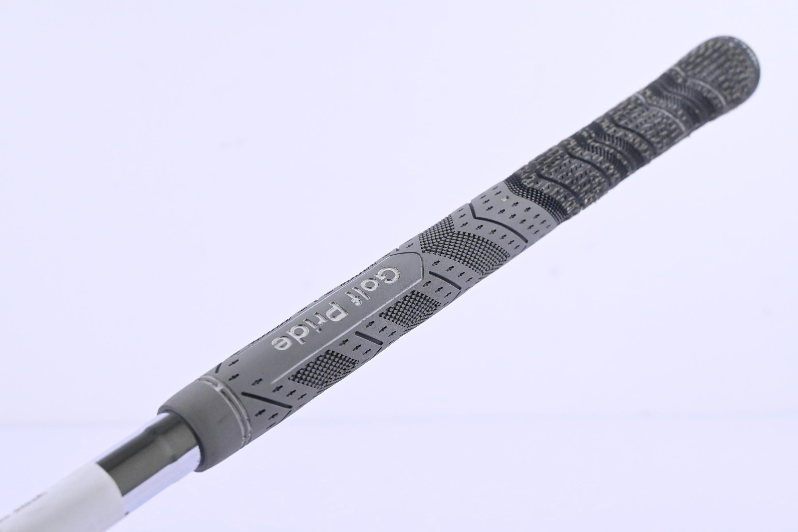 Cleveland Classic #4 Hybrid / 23 Degree / Regular Flex Dynamic Gold 105 Shaft