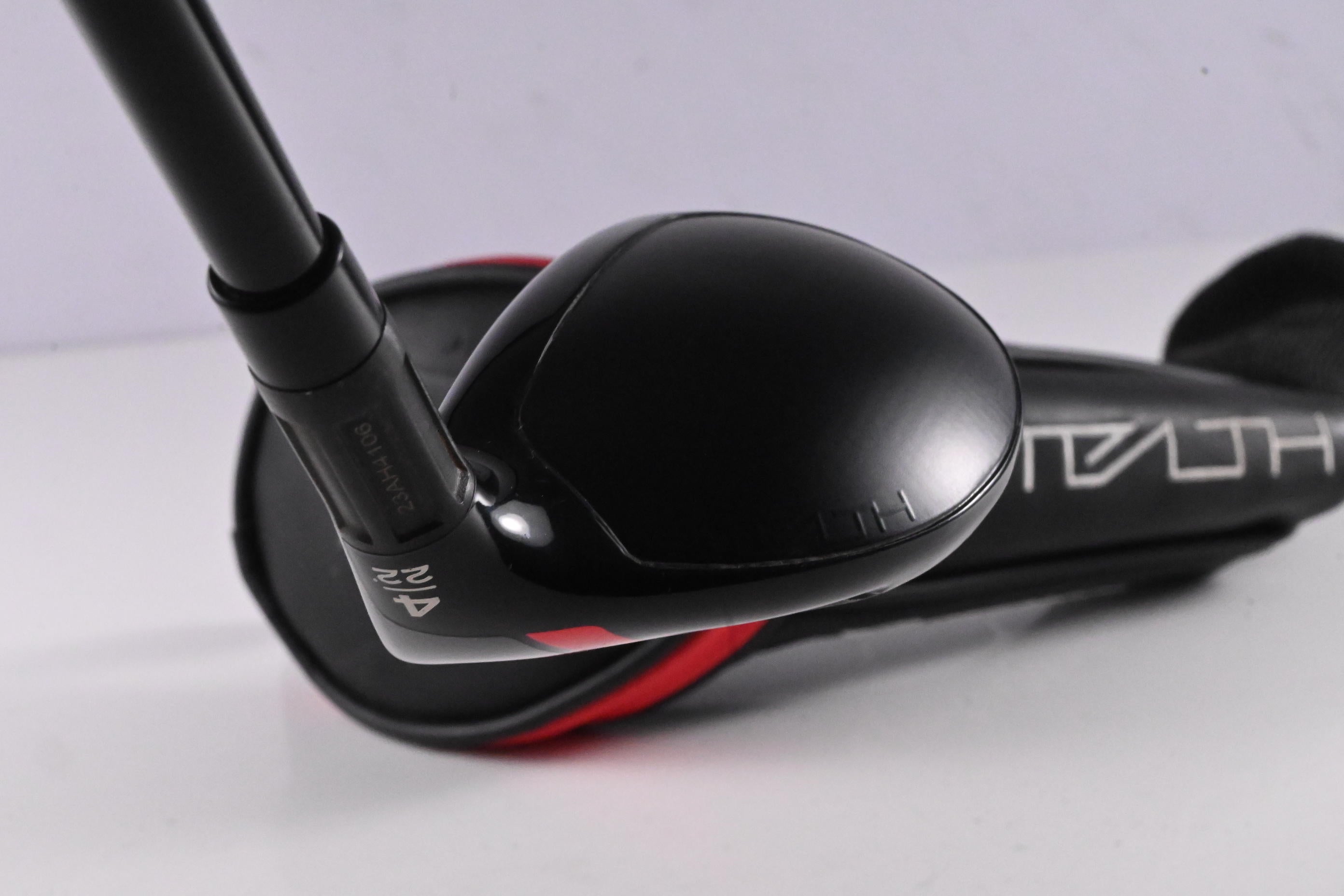 Taylormade Stealth #4 Hybrid / 22 Degree / Regular Flex Ventus Red 6 Shaft