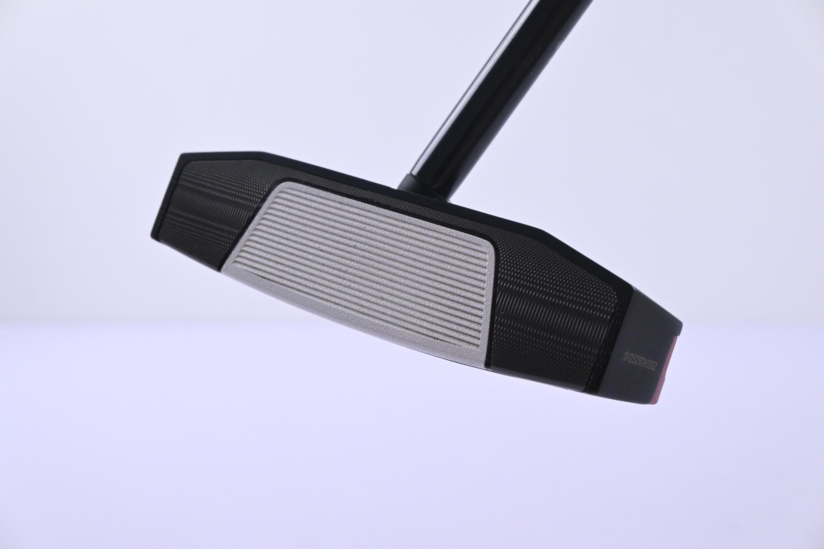 Odyssey Square 2 Square Tri-Hot #7 Putter / 34 Inch