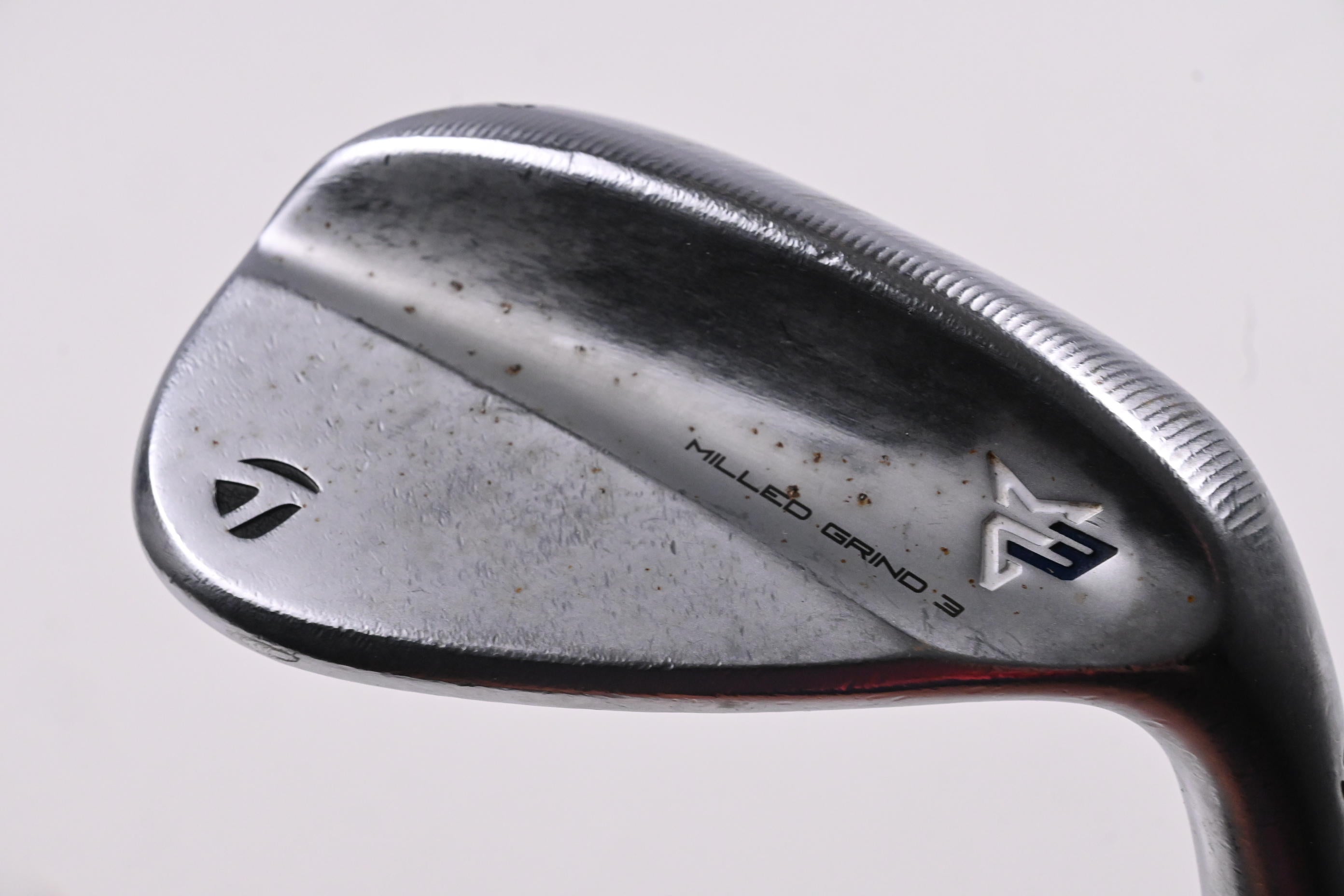 Taylormade Milled Grind 3 Chrome Gap Wedge / 52 Degree / Stiff Flex DynamicGold