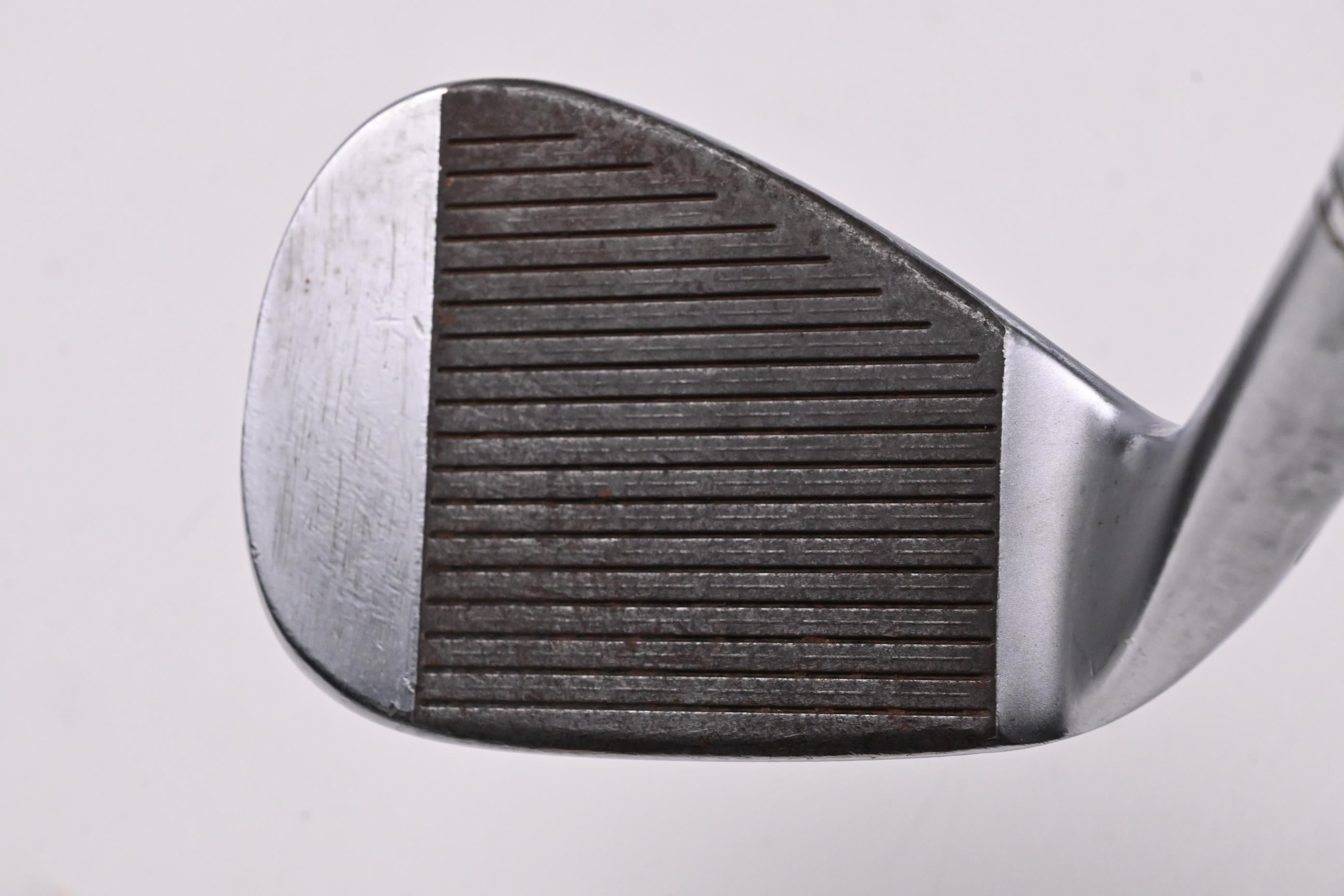 Taylormade Milled Grind 3 Chrome Gap Wedge / 52 Degree / Stiff Flex DynamicGold