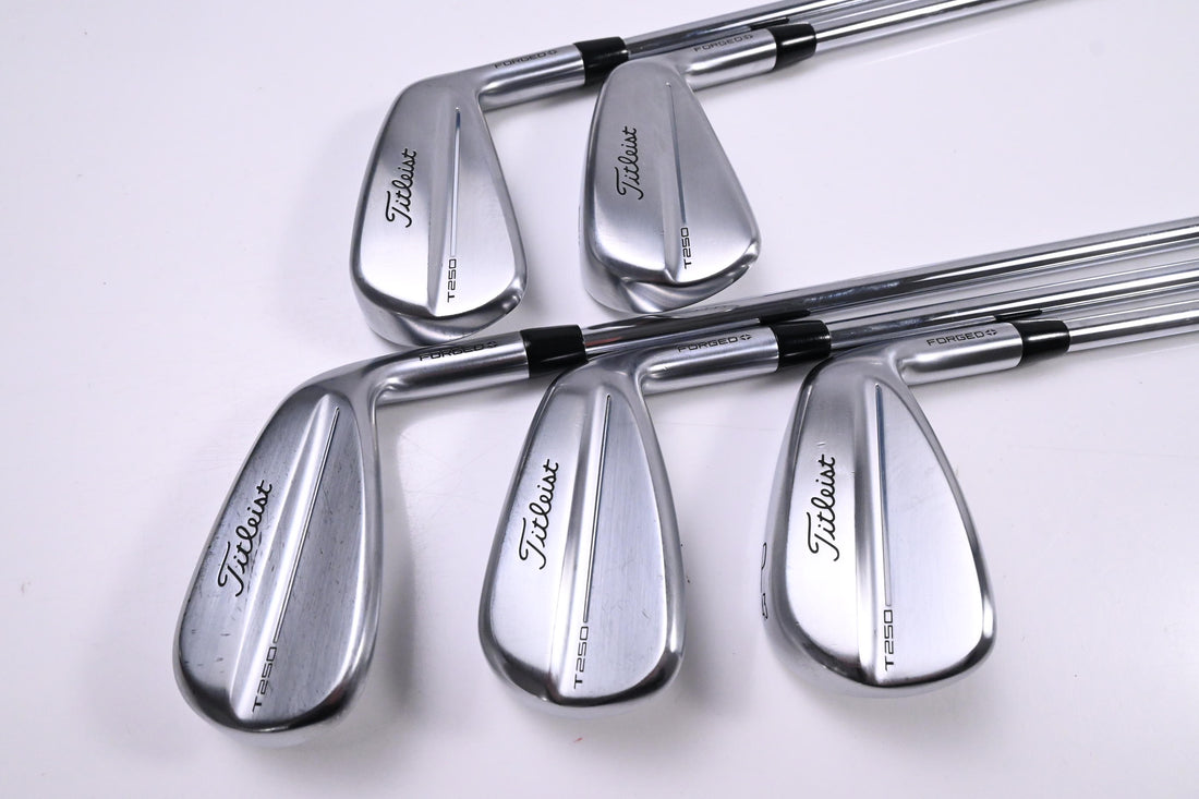 Titleist T250 2025 Irons / 6-PW / Regular Flex AMT Red Shaft