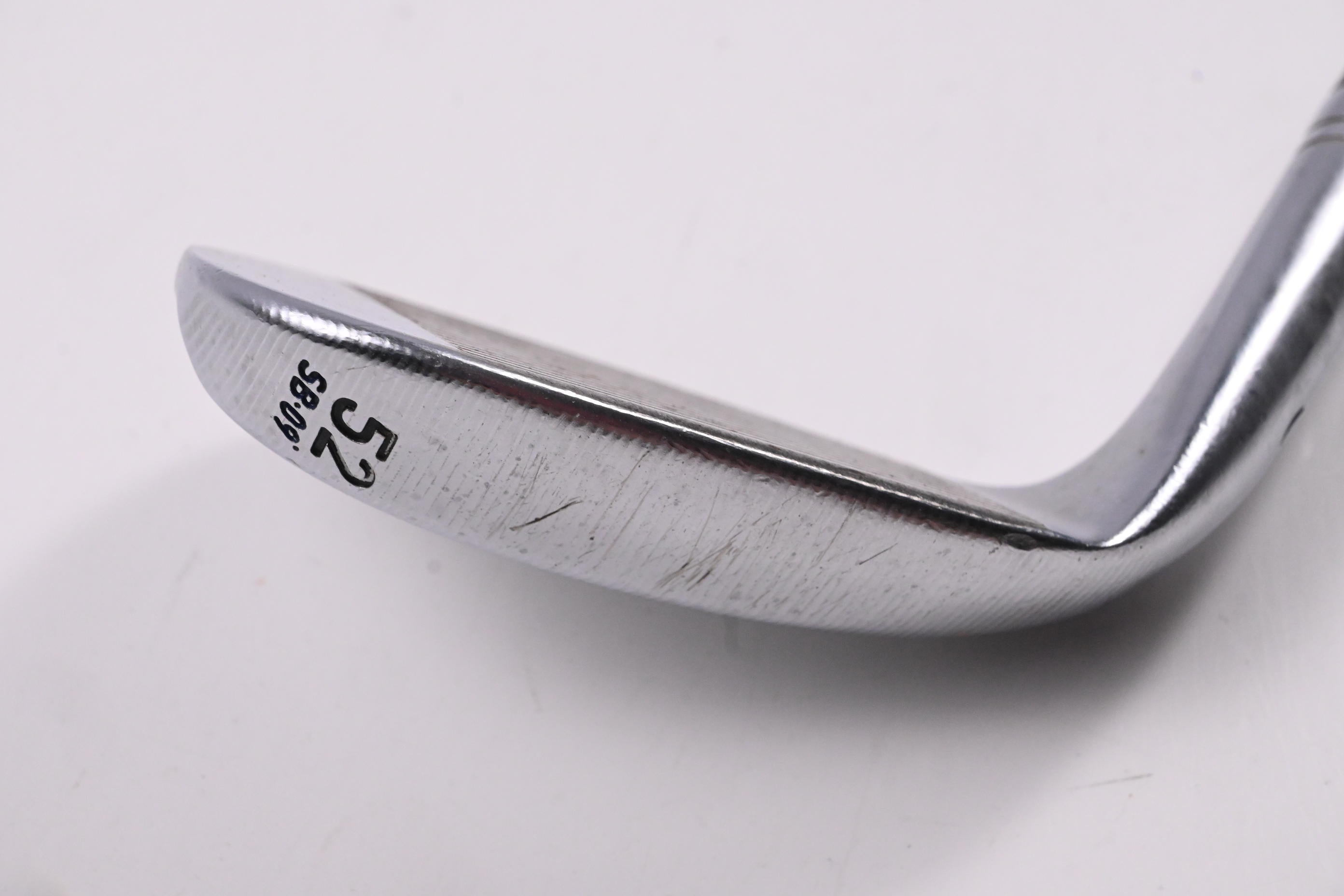 Taylormade Milled Grind 3 Chrome Gap Wedge / 52 Degree / Stiff Flex DynamicGold