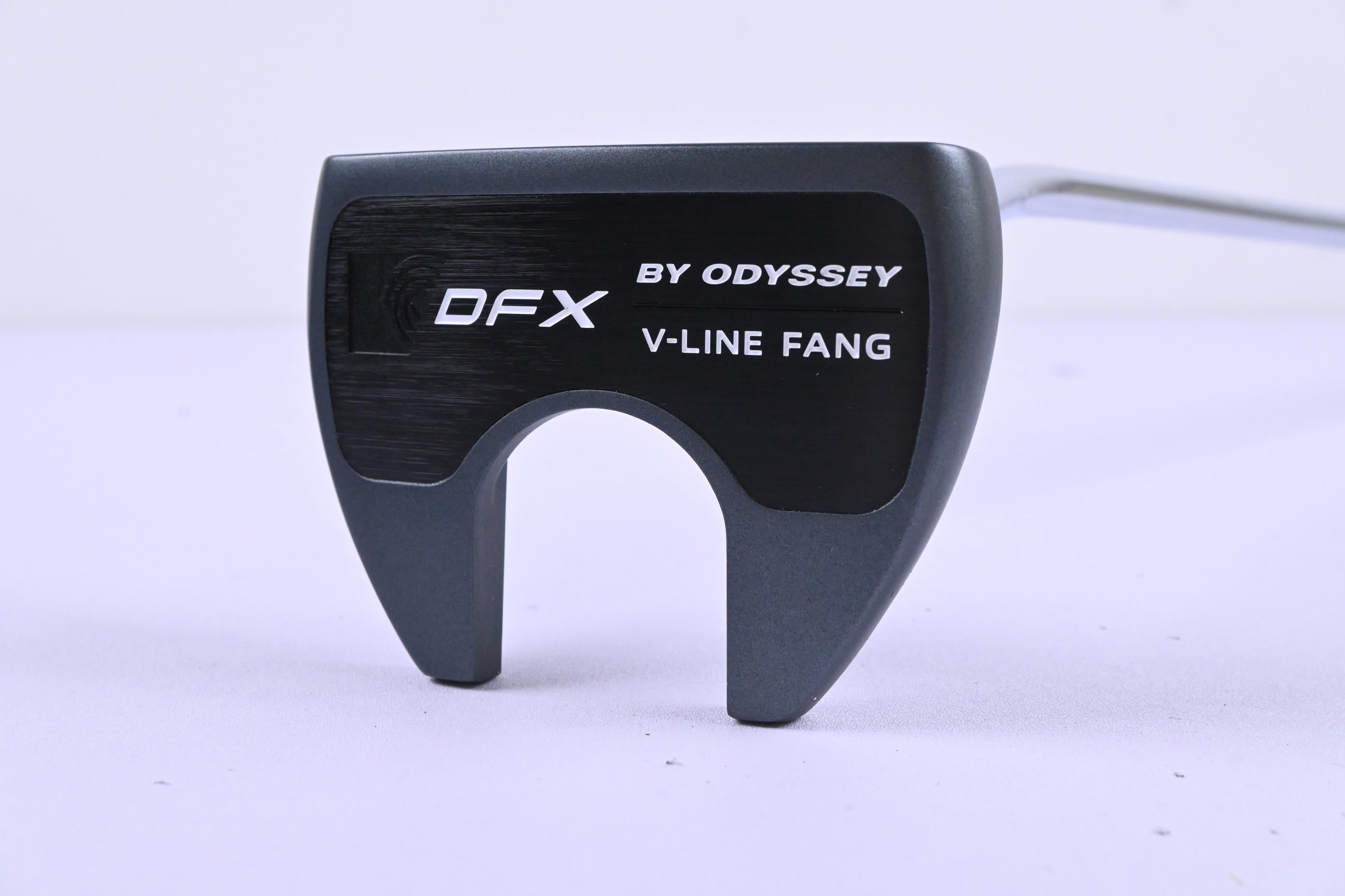 Odyssey DFX 2025 V-Line Fang Putter / 34 Inch