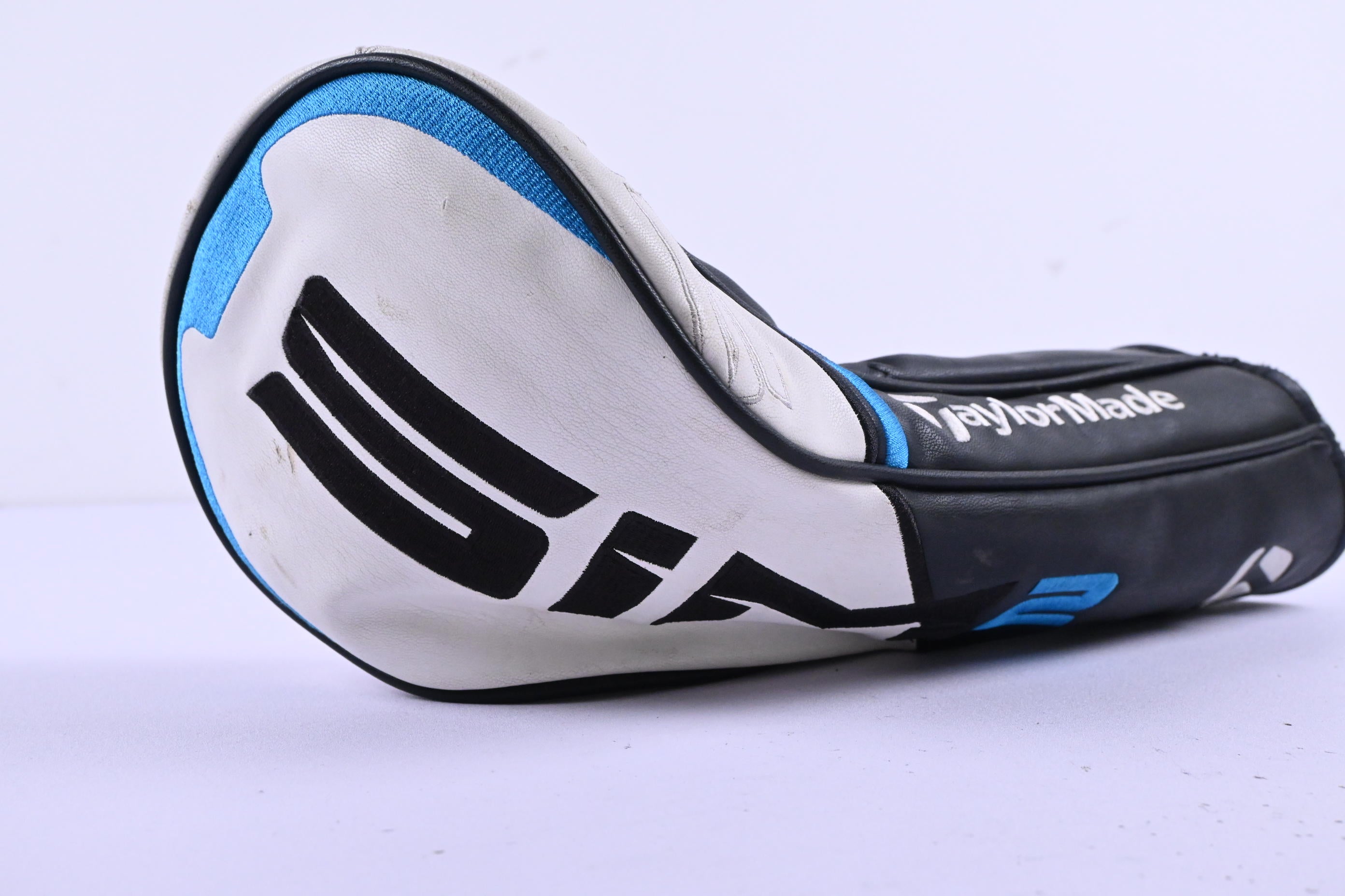Taylormade SIM2 Max D Driver / 9 Degree / Stiff Flex Tensei AV Raw Blue 60 Shaft