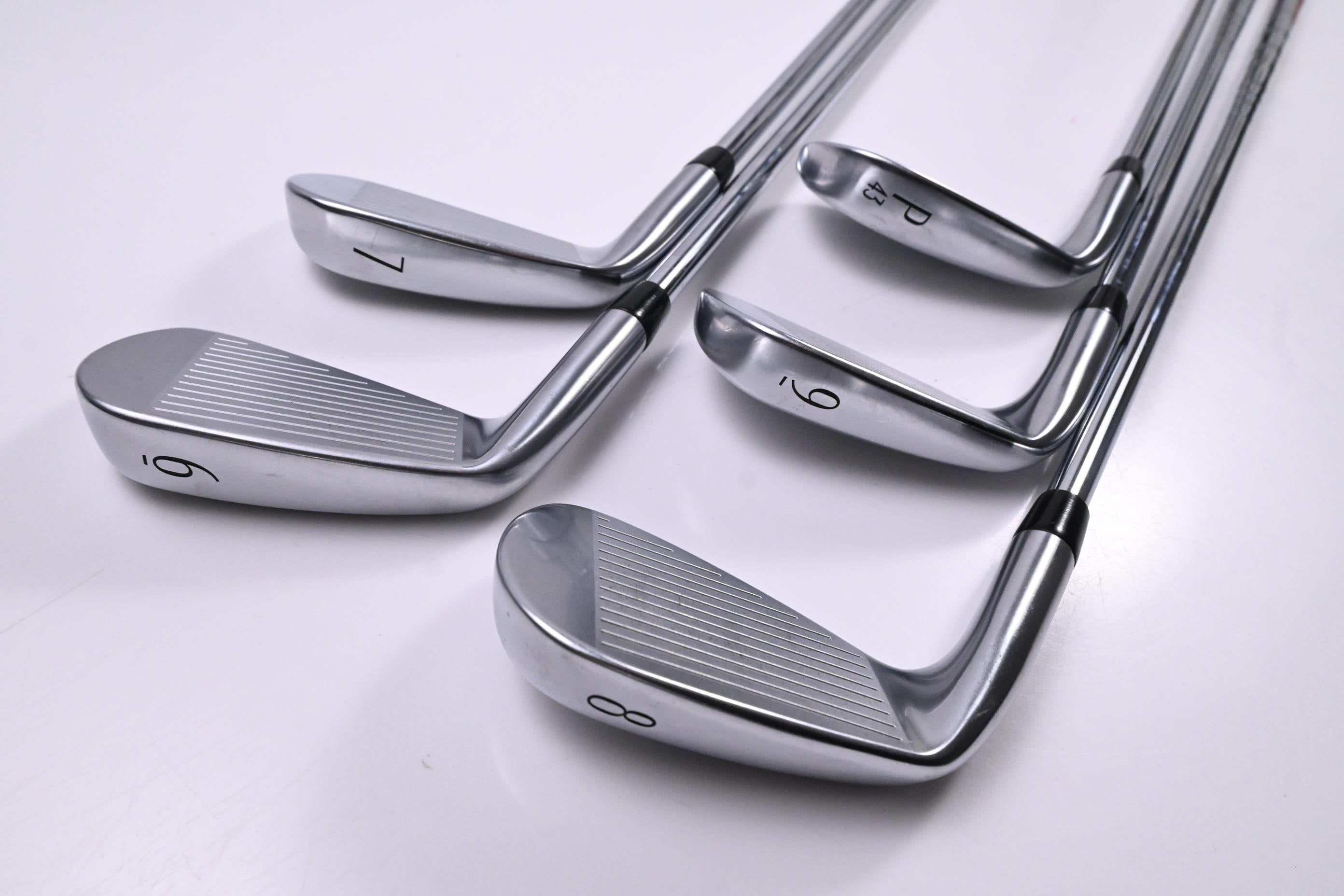 Titleist T250 2025 Irons / 6-PW / Regular Flex AMT Red Shaft
