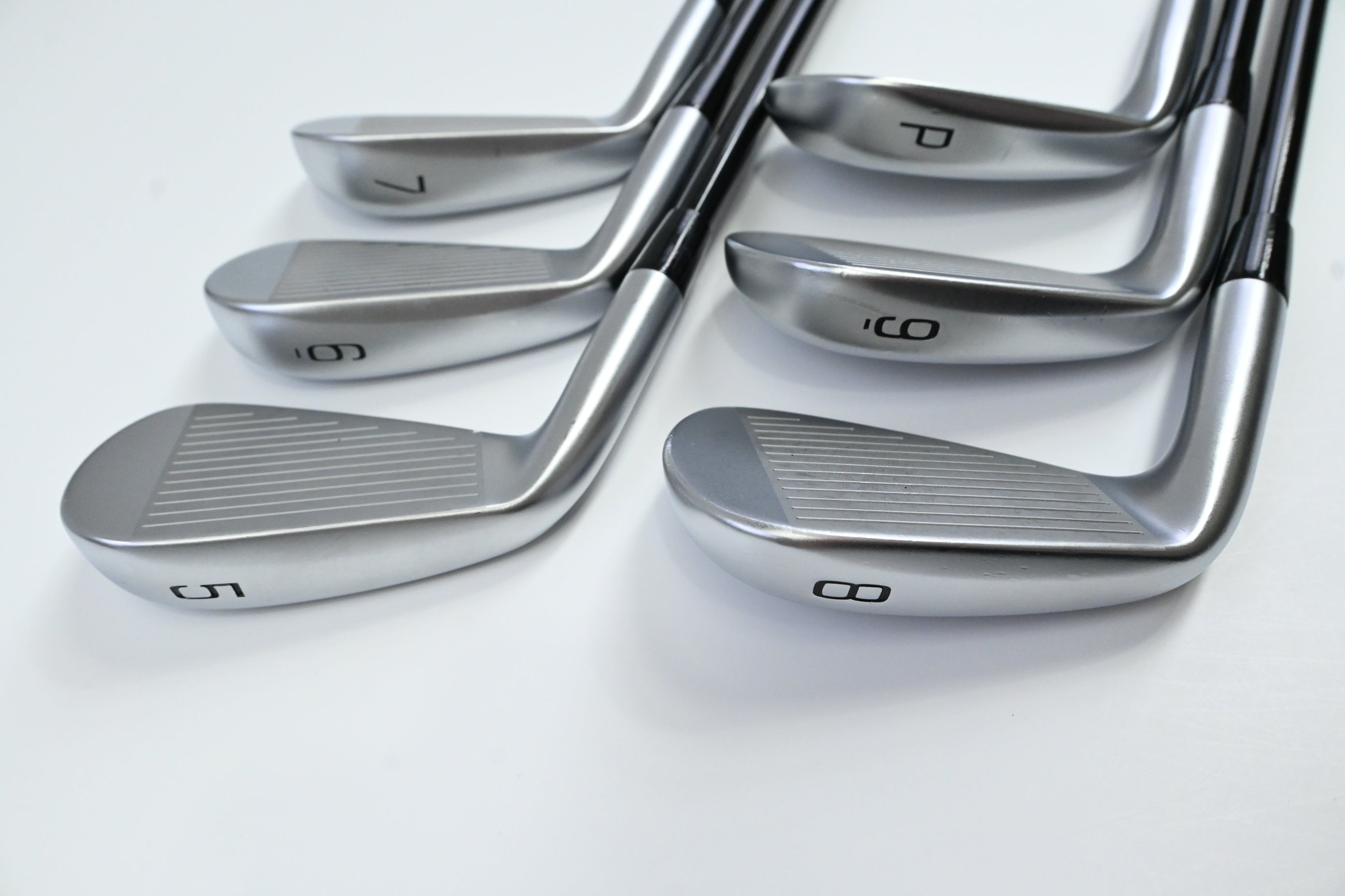 Mizuno JPX 925 Forged Irons / 5-PW / Regular Flex MMT 85 Shafts
